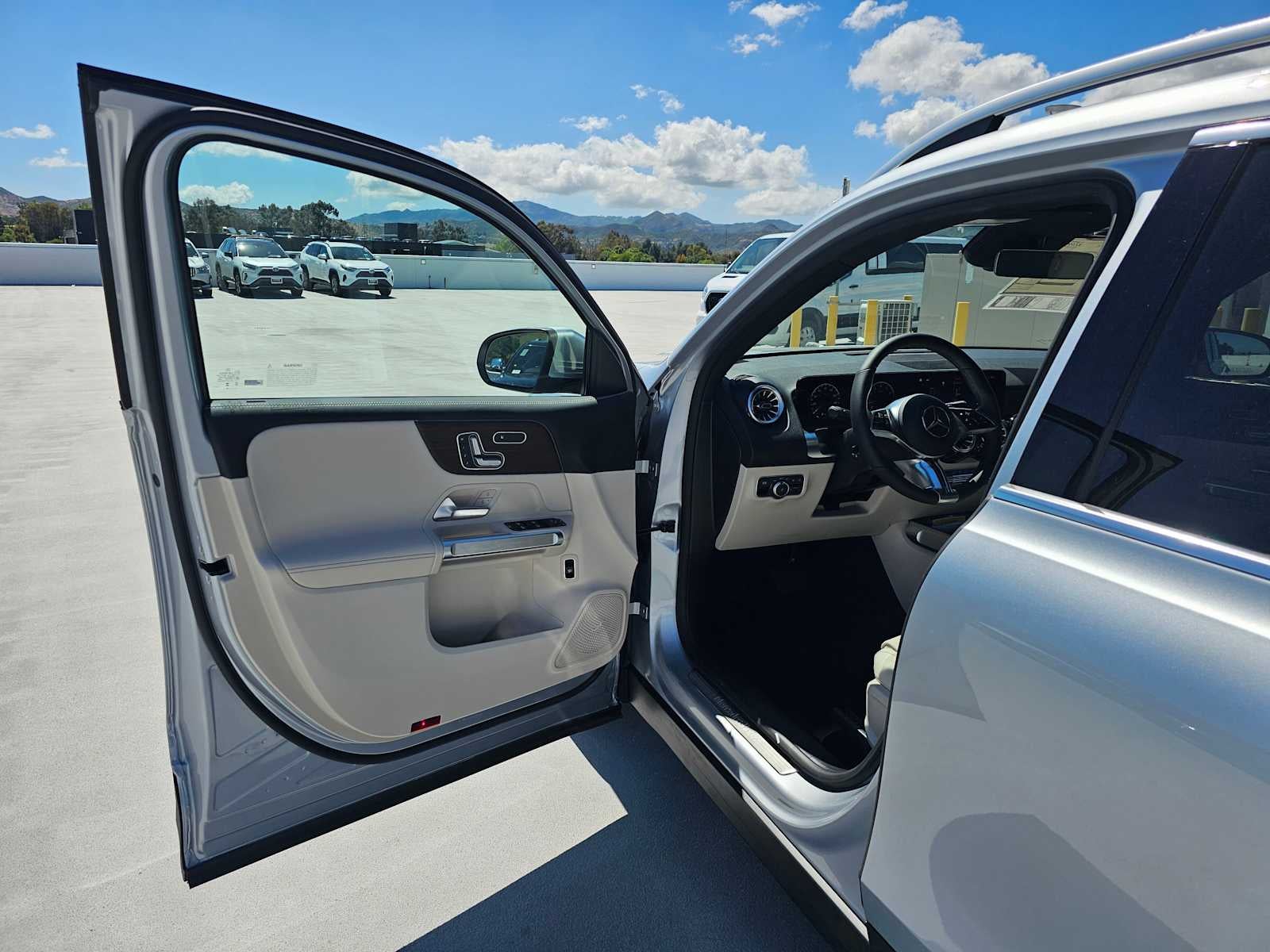 2026 Mercedes-Benz GLB 250 SUV