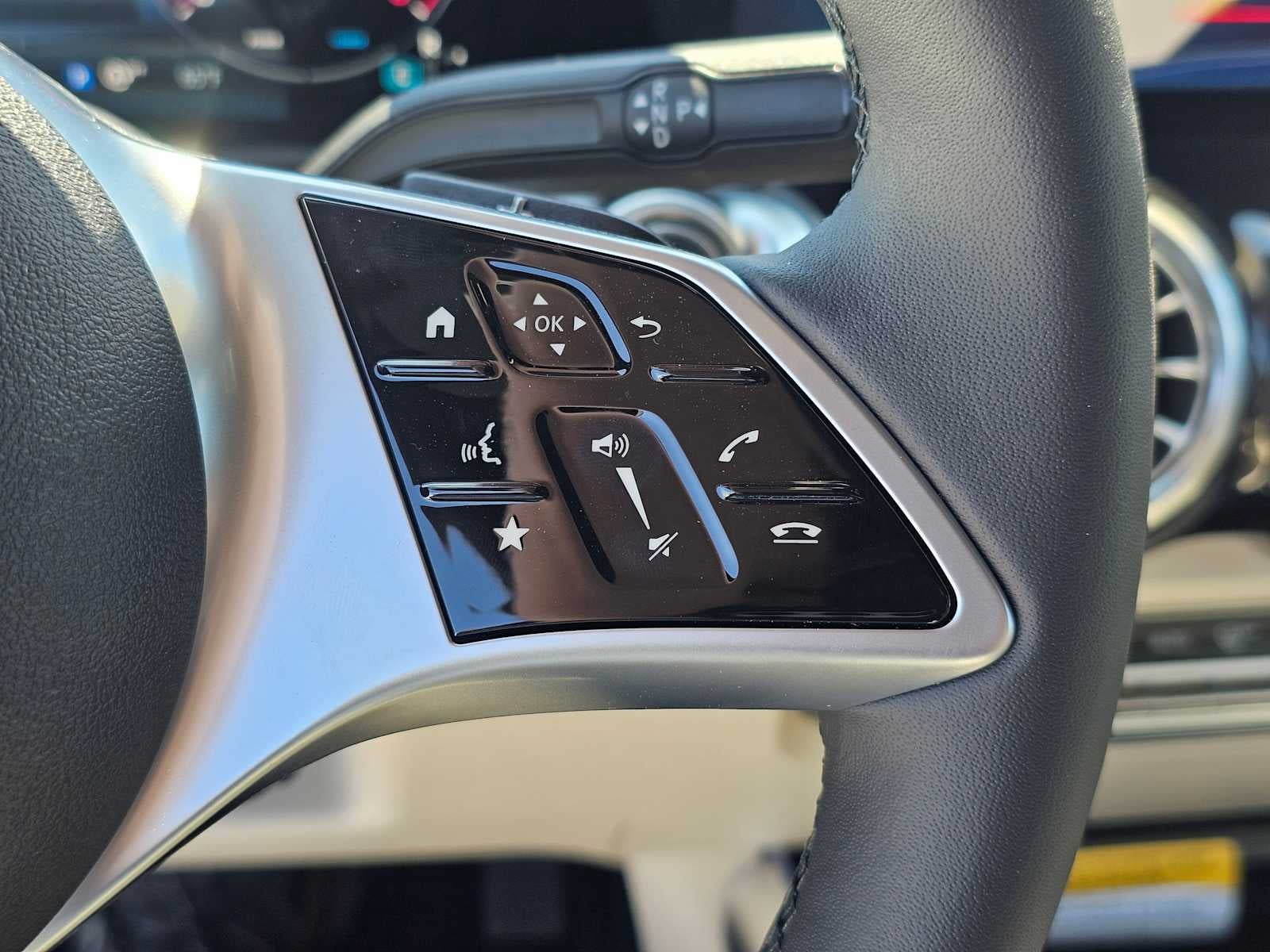 2026 Mercedes-Benz GLB 250 SUV