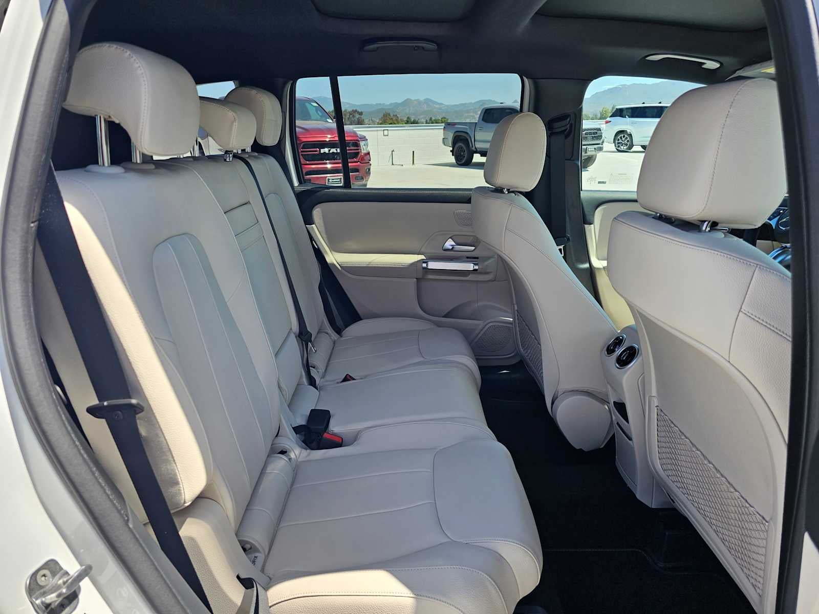 2026 Mercedes-Benz GLB 250 SUV