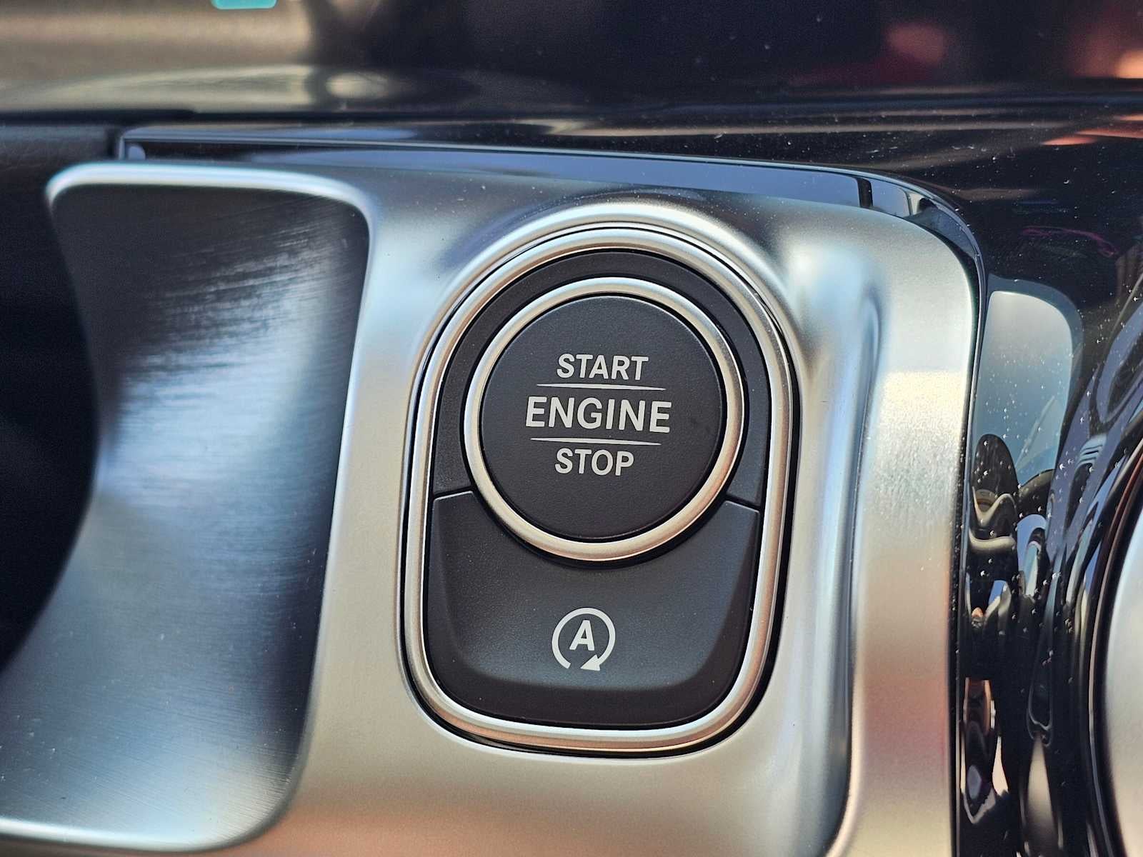 2026 Mercedes-Benz GLB 250 SUV