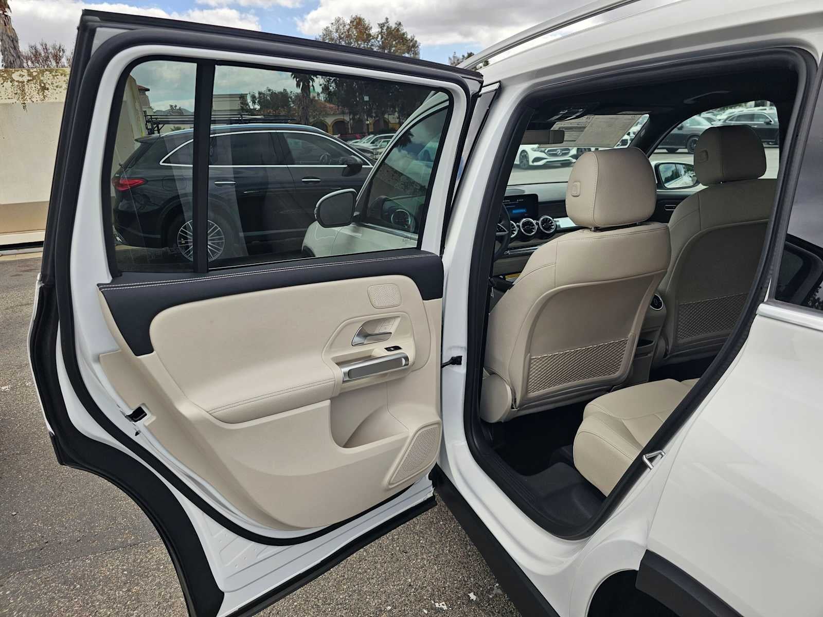 2026 Mercedes-Benz GLB 250 SUV