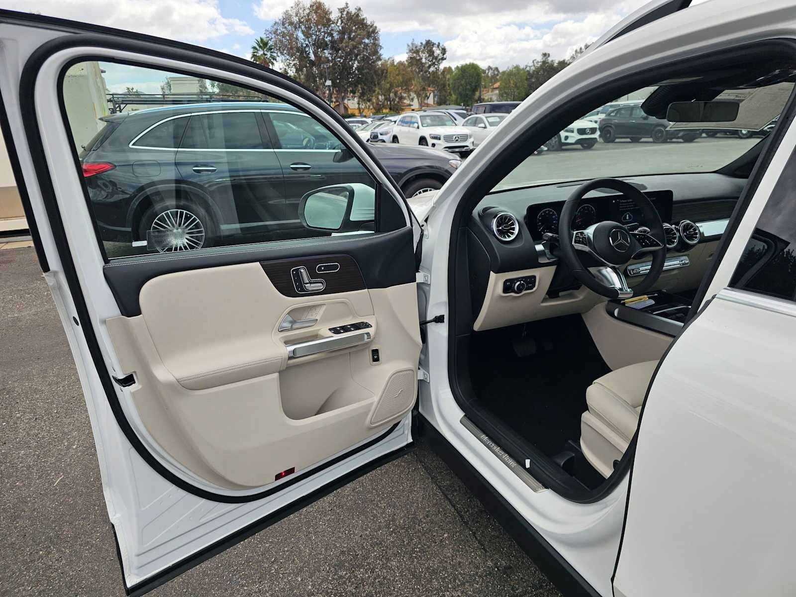 2026 Mercedes-Benz GLB 250 SUV