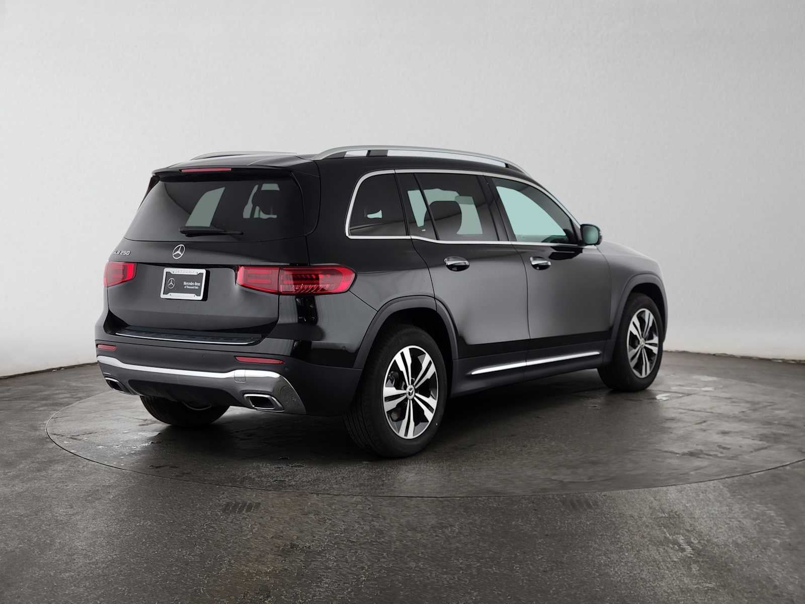 2026 Mercedes-Benz GLB 250 SUV