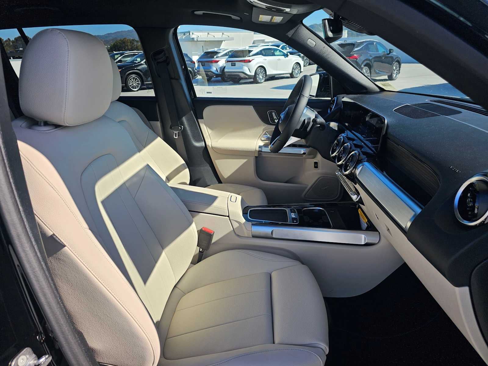 2026 Mercedes-Benz GLB 250 SUV