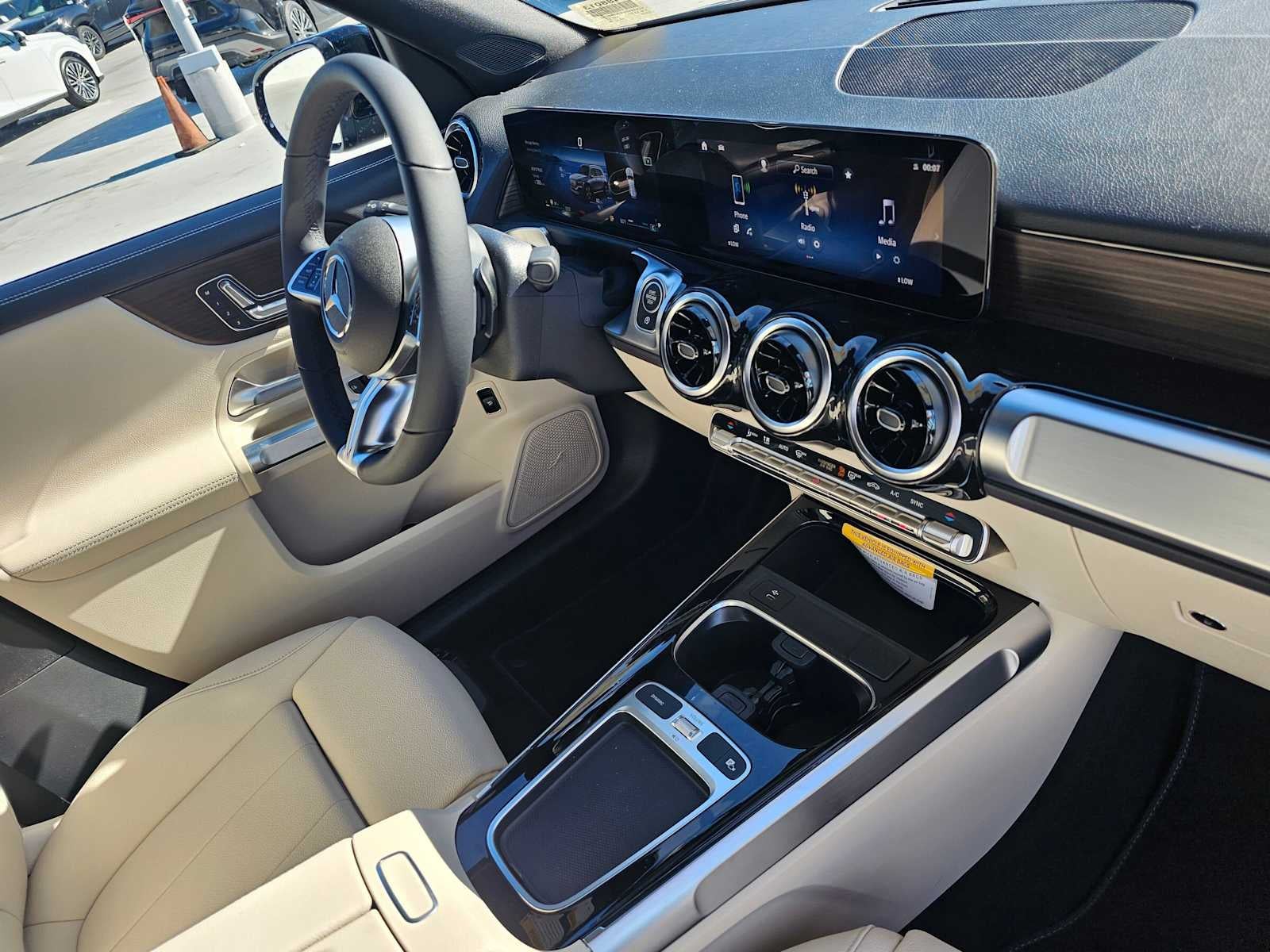 2026 Mercedes-Benz GLB 250 SUV