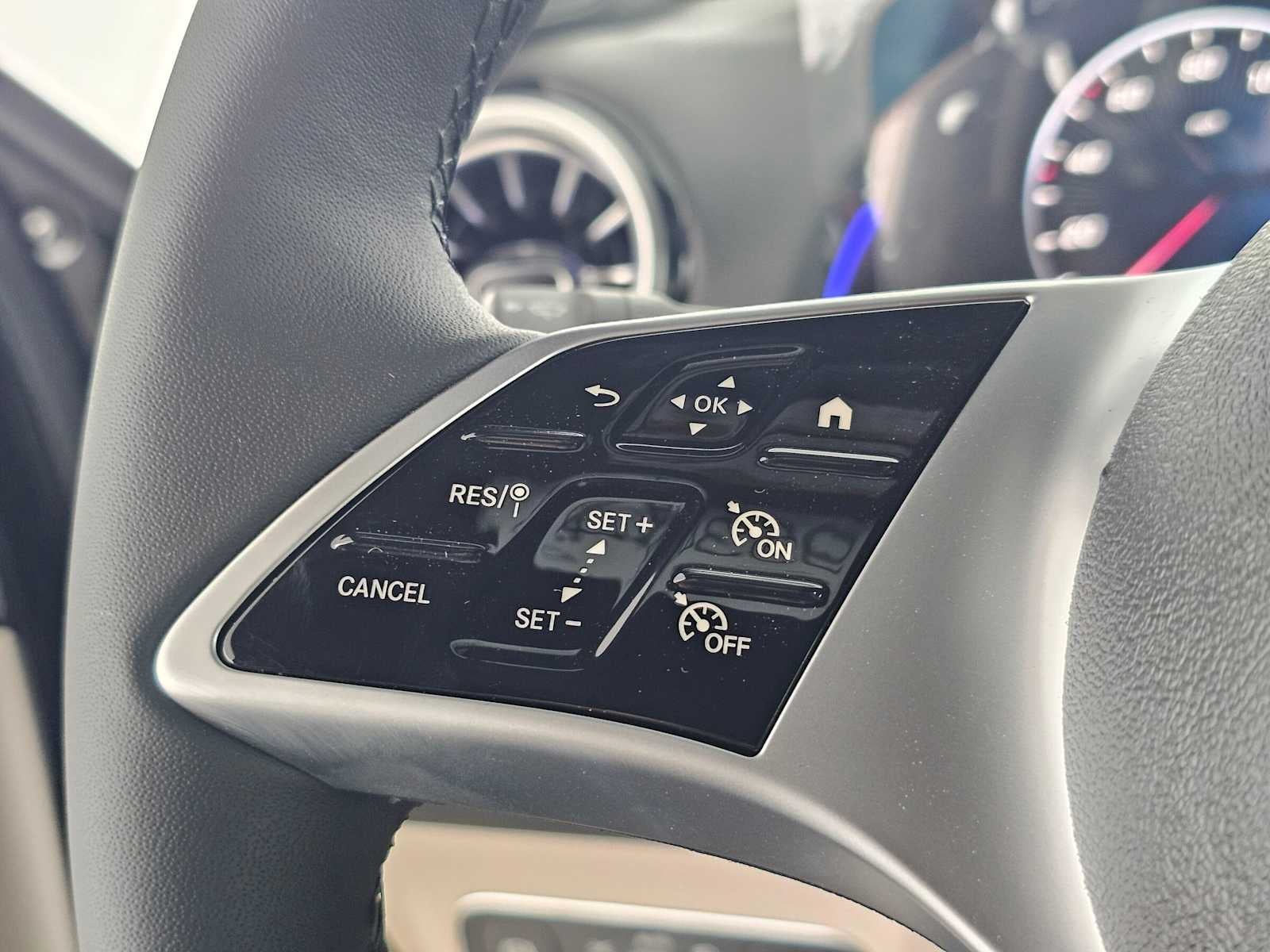 2026 Mercedes-Benz GLB 250 SUV