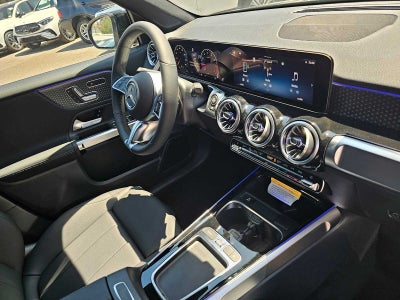 2026 Mercedes-Benz GLB 250 SUV
