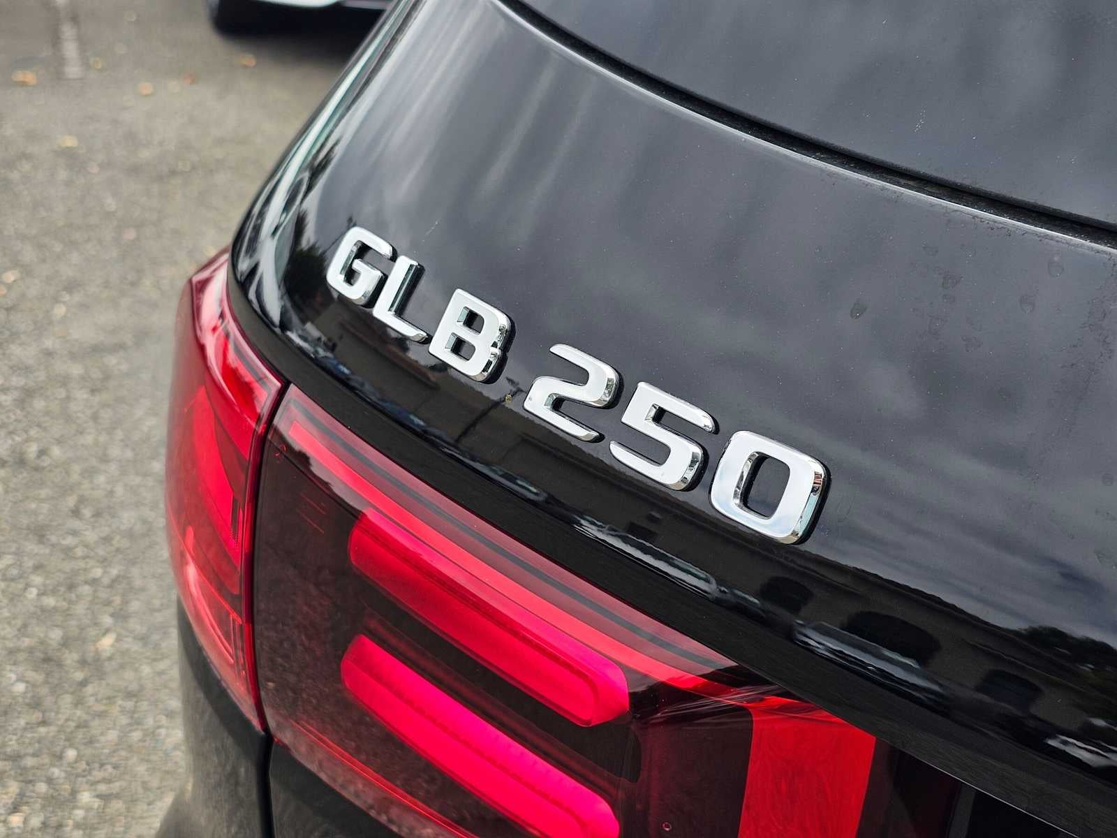 2026 Mercedes-Benz GLB 250 SUV
