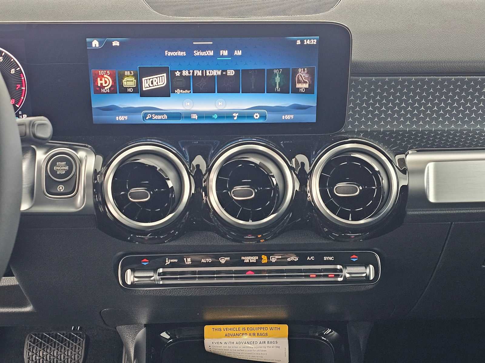 2026 Mercedes-Benz GLB 250 SUV