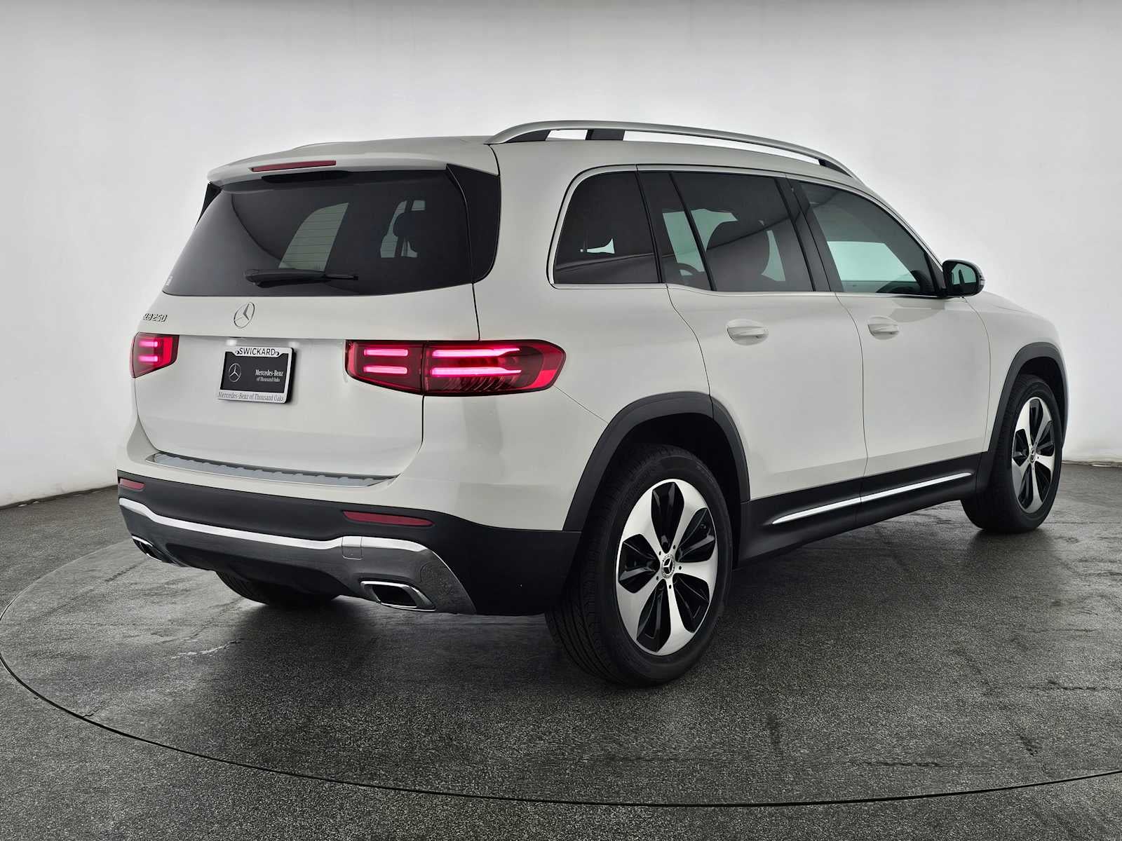 2026 Mercedes-Benz GLB 250 SUV