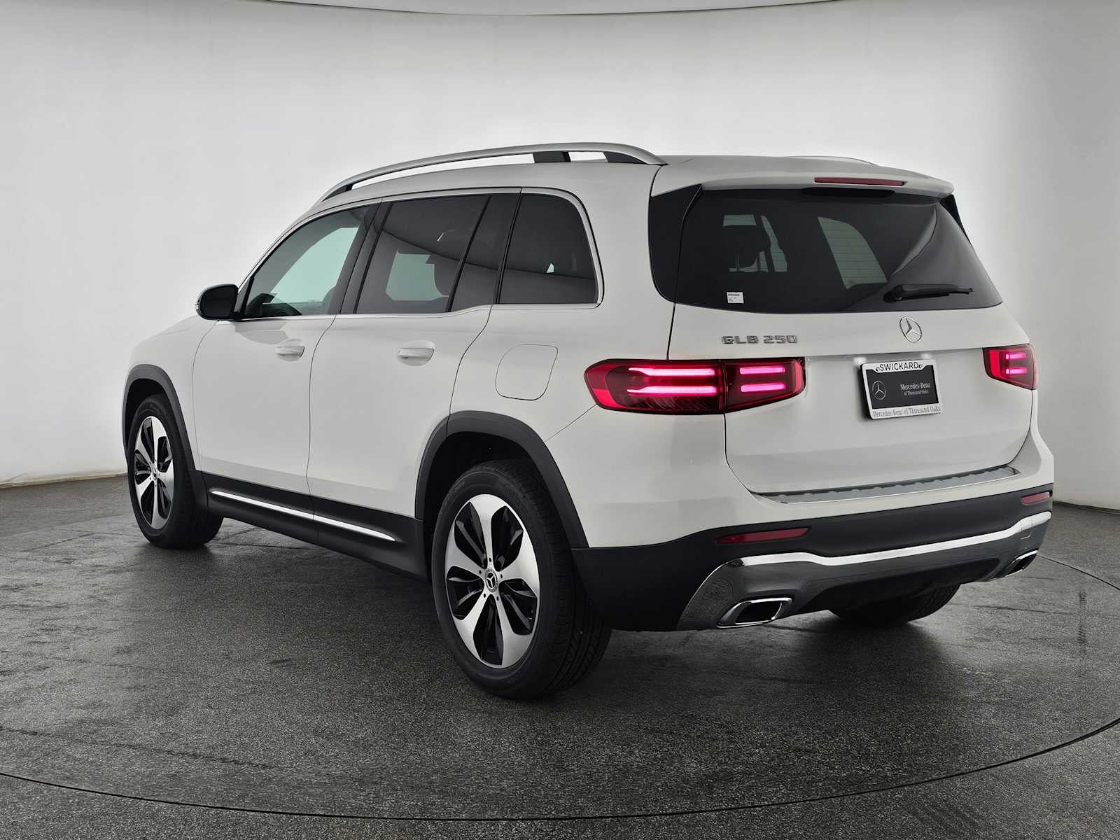 2026 Mercedes-Benz GLB 250 SUV