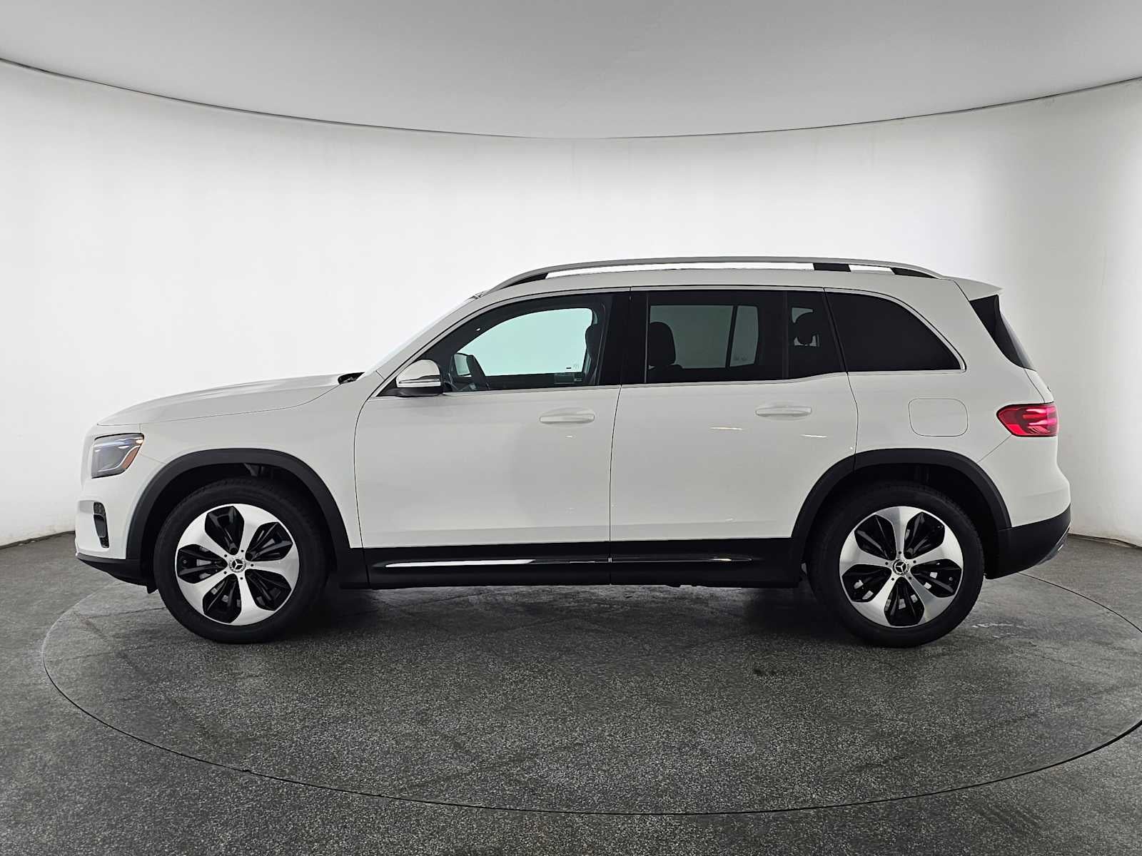 2026 Mercedes-Benz GLB 250 SUV