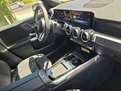 2026 Mercedes-Benz GLB 250 SUV