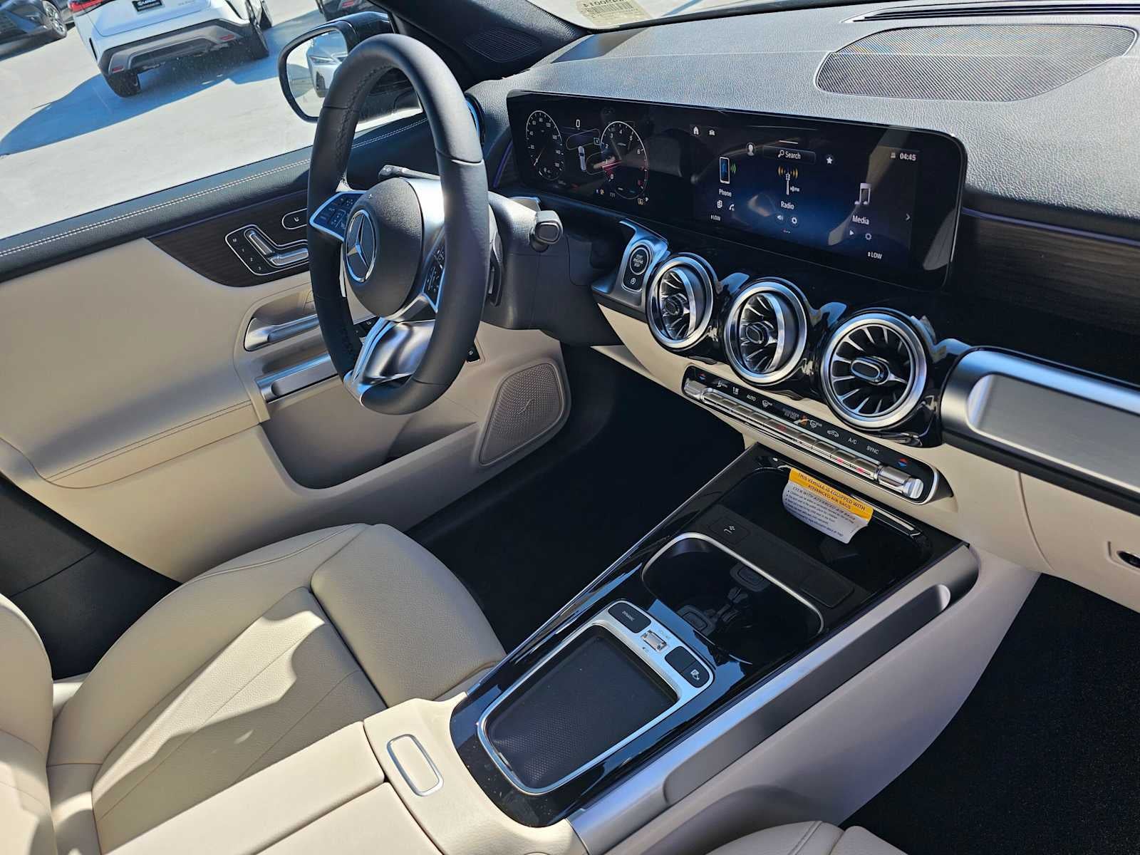 2026 Mercedes-Benz GLB 250 SUV