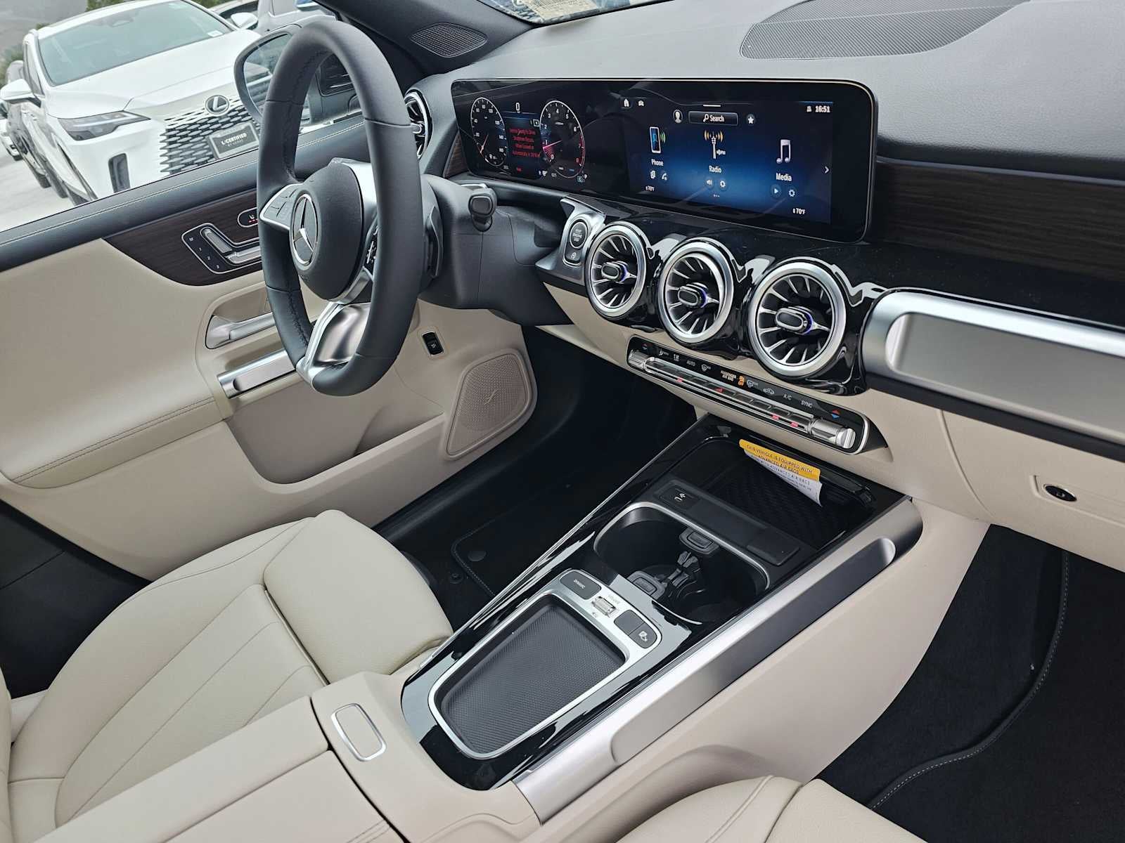 2026 Mercedes-Benz GLB 250 SUV