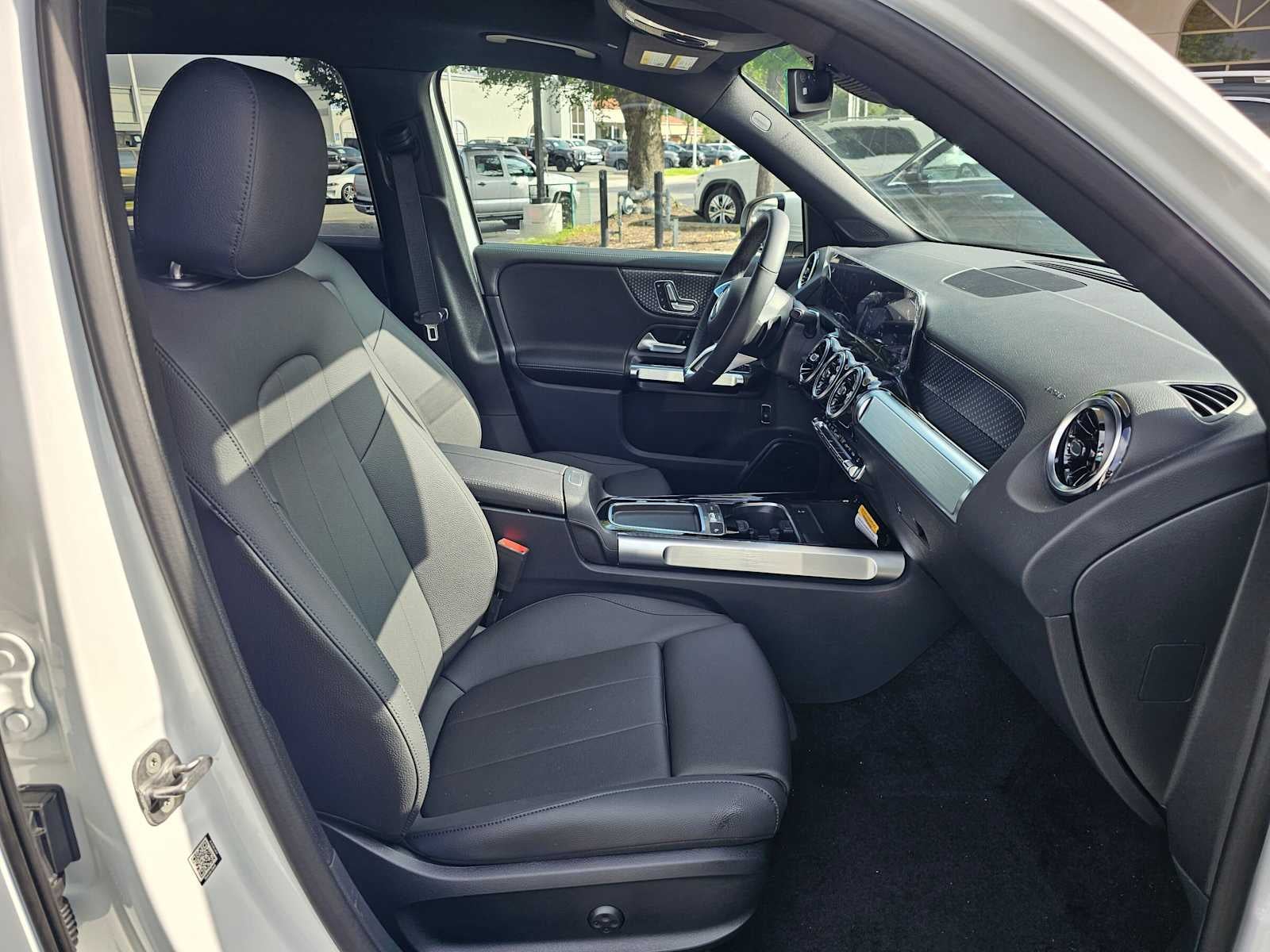 2026 Mercedes-Benz GLB 250 SUV