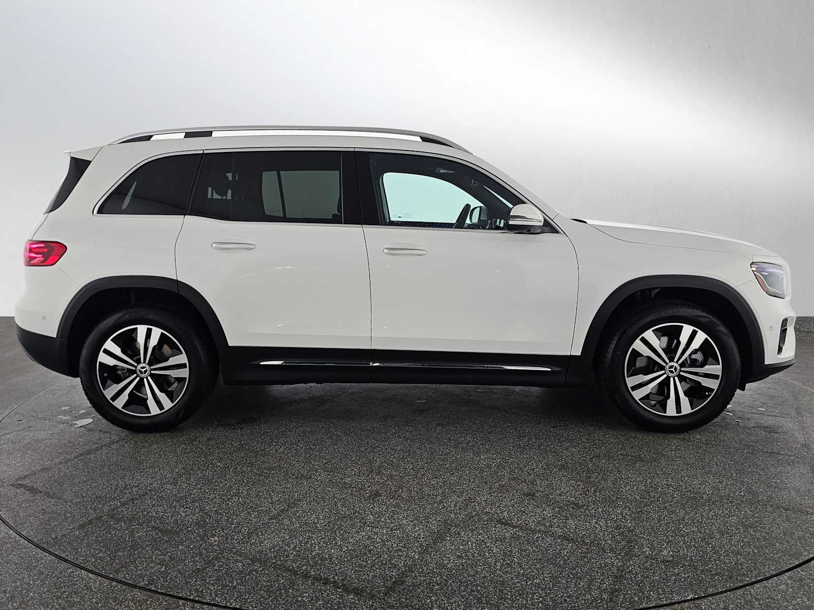 2026 Mercedes-Benz GLB 250 SUV