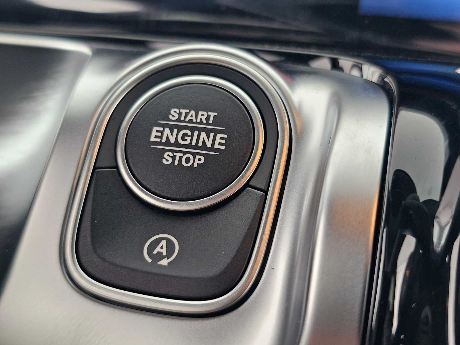 2026 Mercedes-Benz GLB 250 SUV