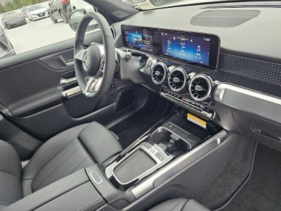 2026 Mercedes-Benz GLB 250 SUV