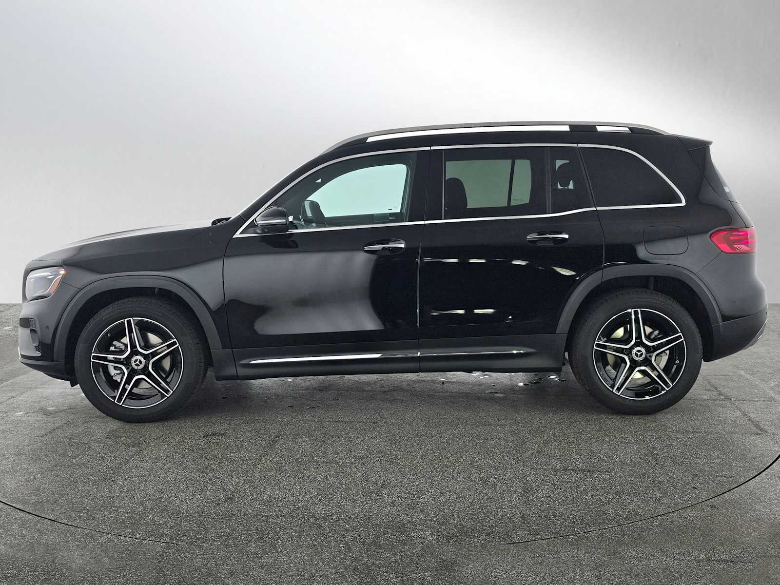 2026 Mercedes-Benz GLB 250 SUV