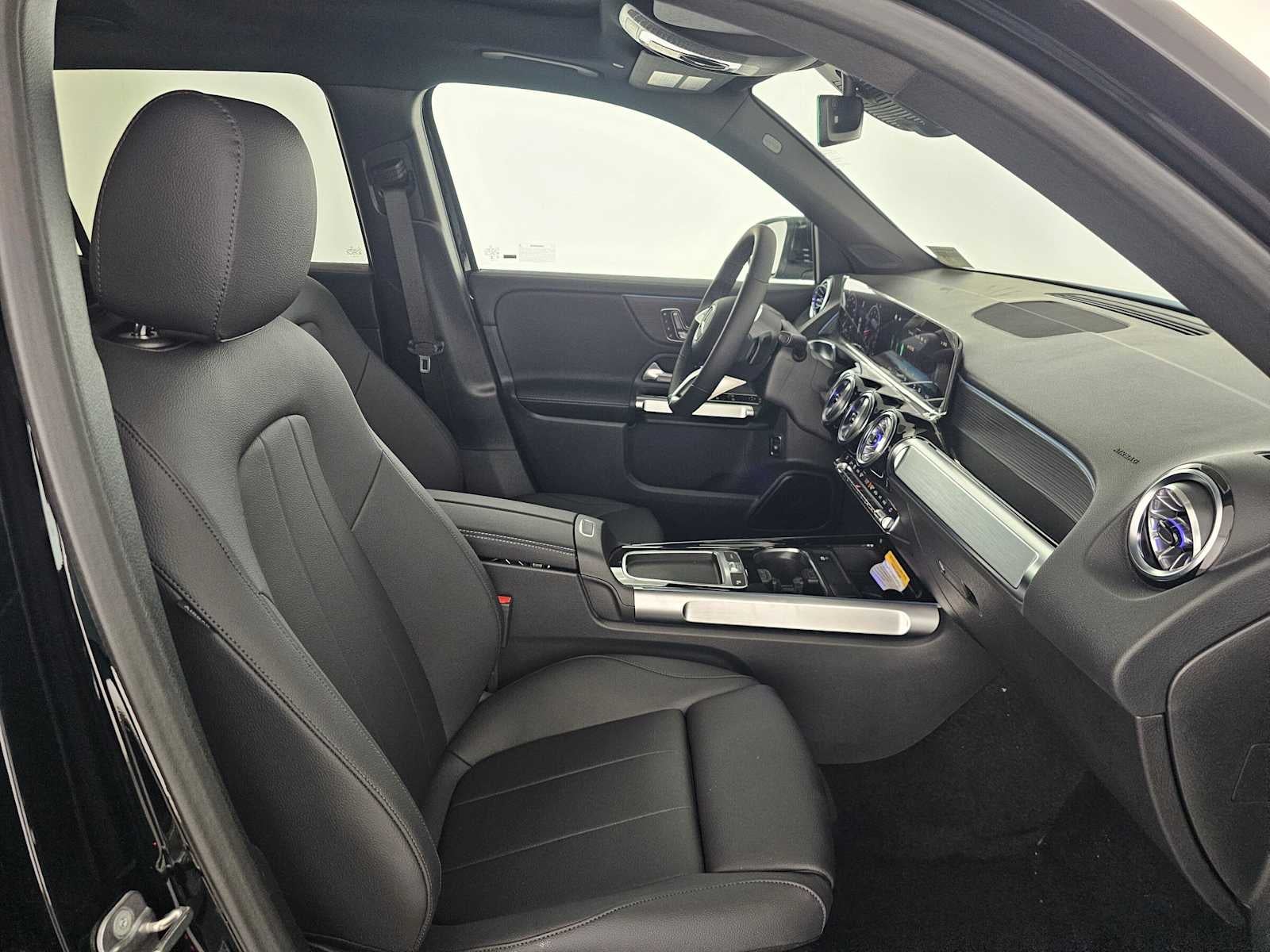 2026 Mercedes-Benz GLB 250 SUV
