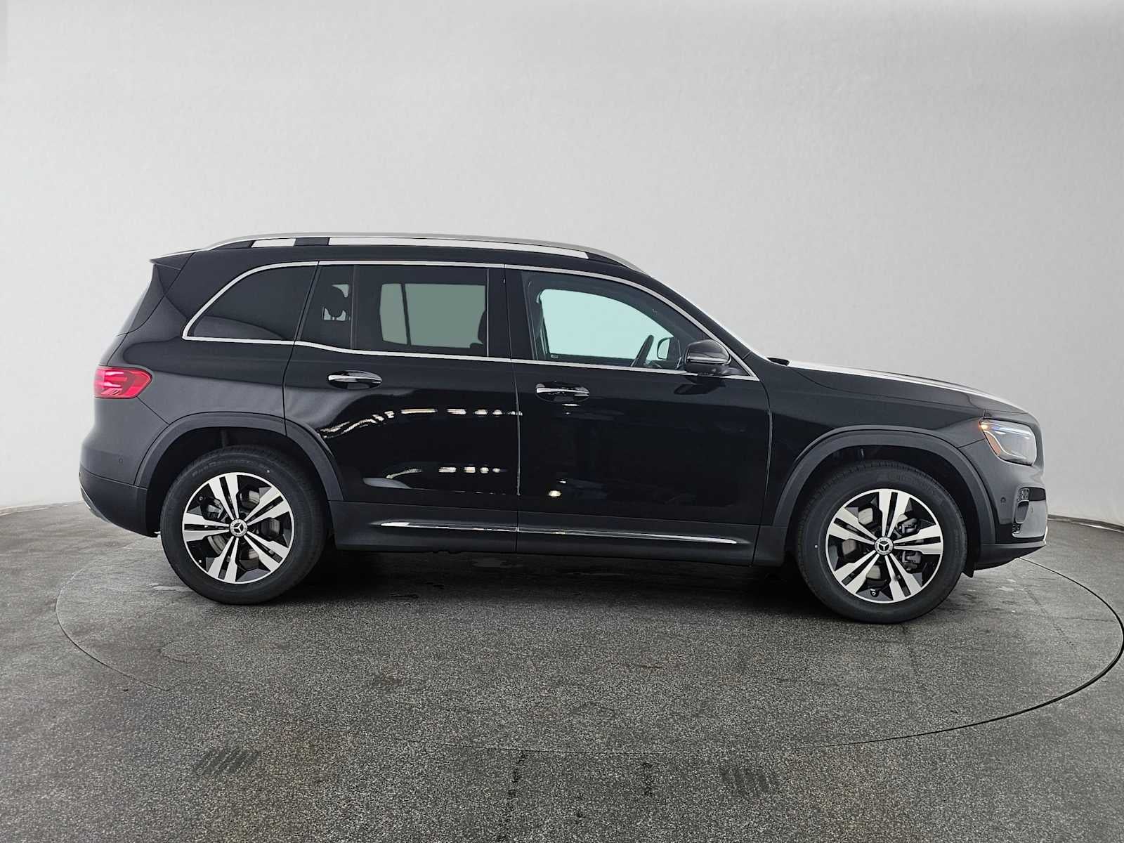 2026 Mercedes-Benz GLB 250 SUV