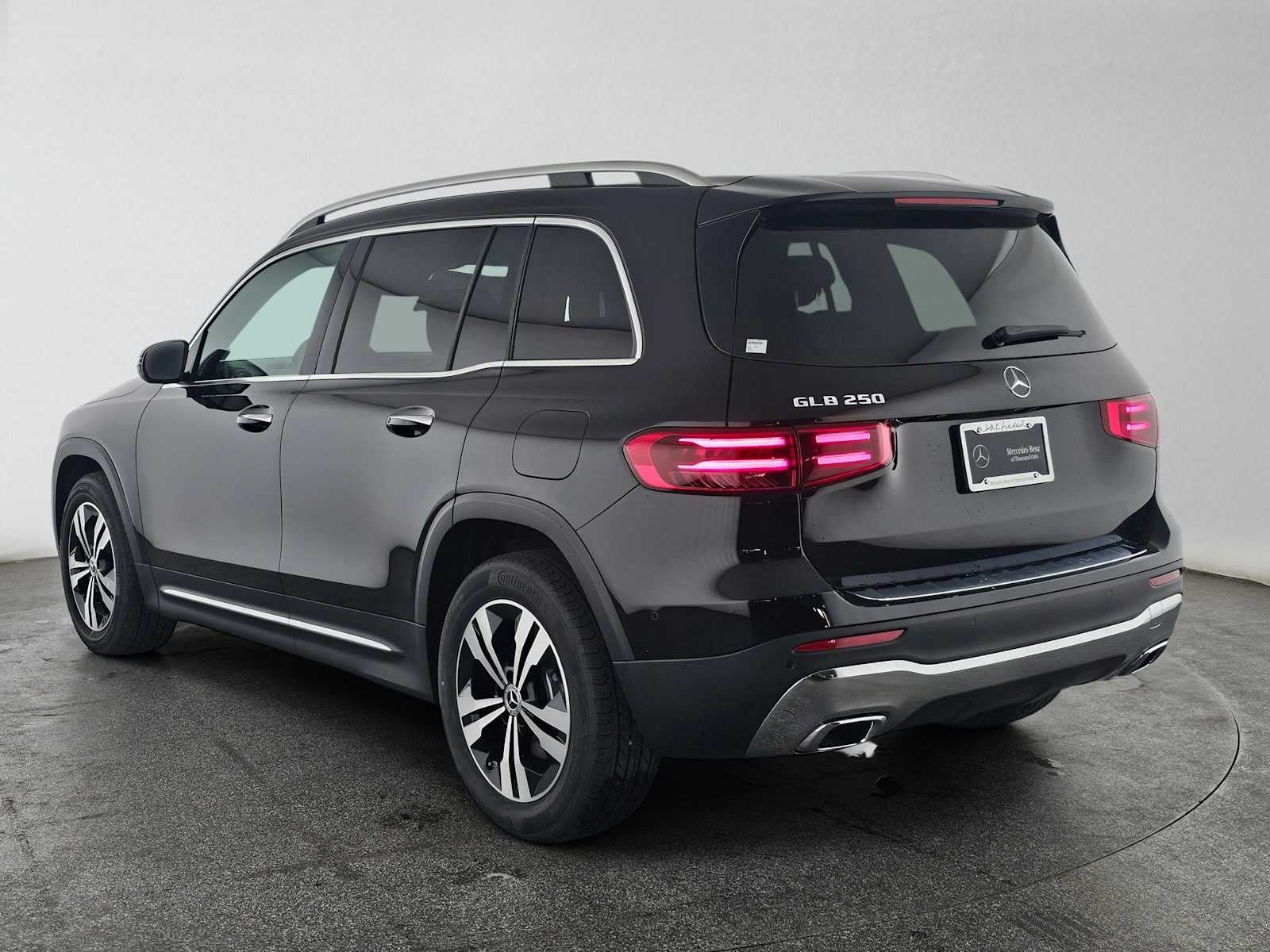 2026 Mercedes-Benz GLB 250 SUV