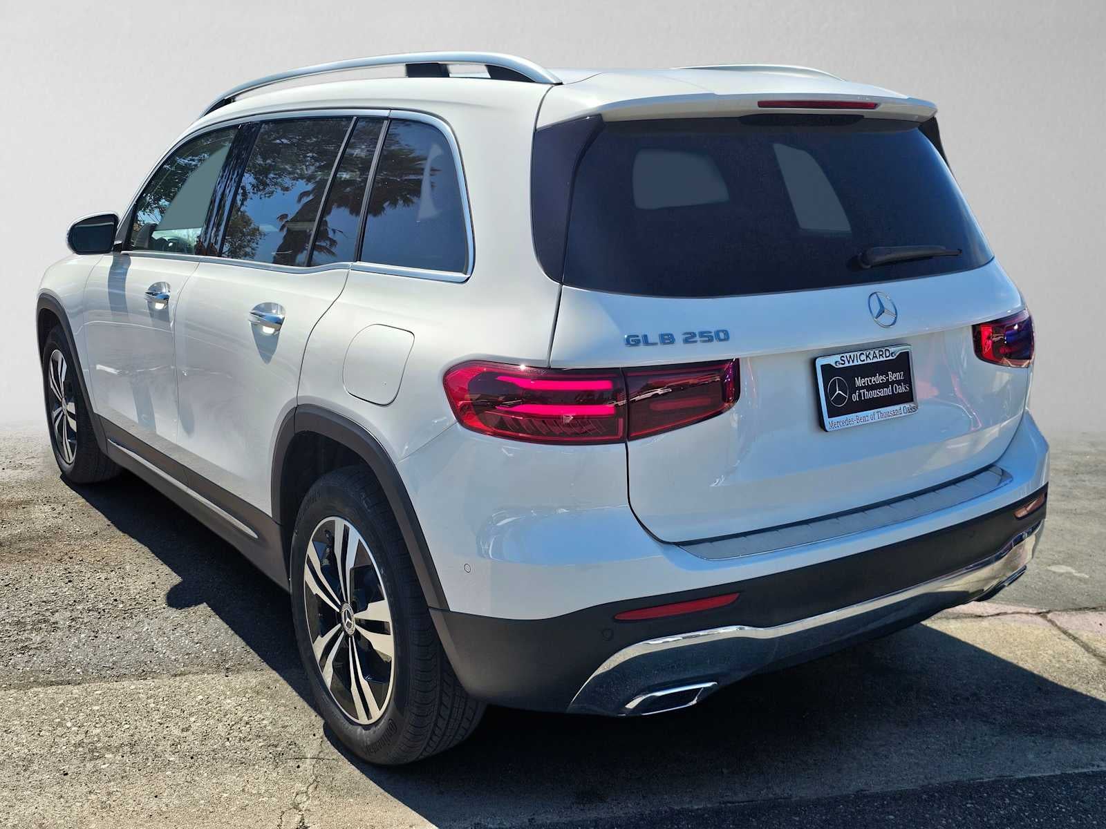 2026 Mercedes-Benz GLB 250 SUV