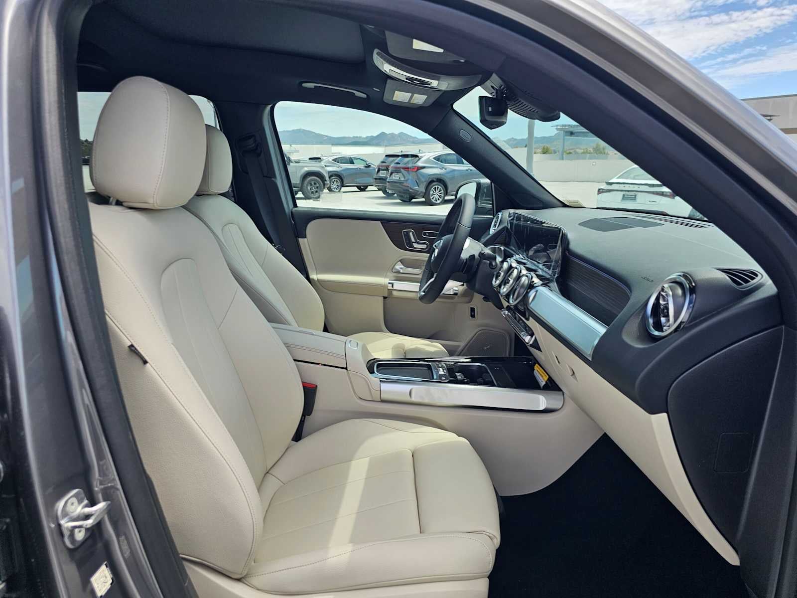 2026 Mercedes-Benz GLB 250 SUV