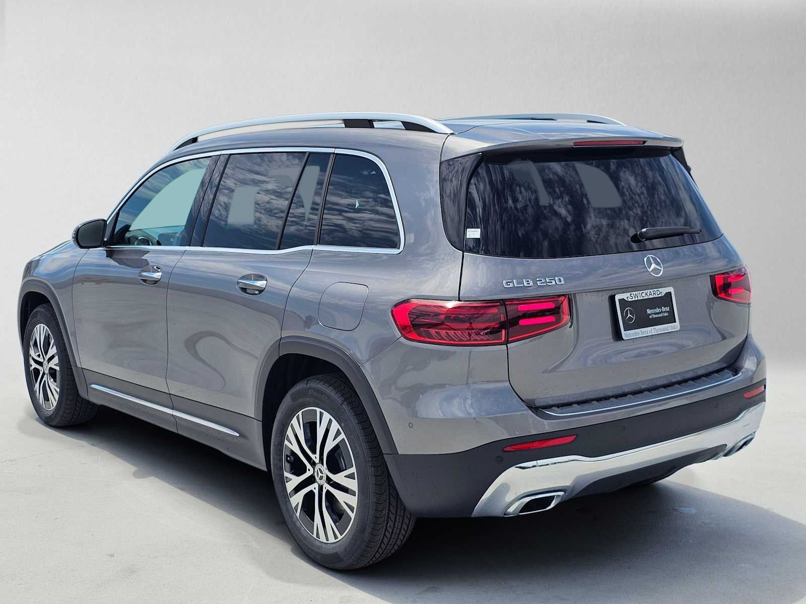 2026 Mercedes-Benz GLB 250 SUV