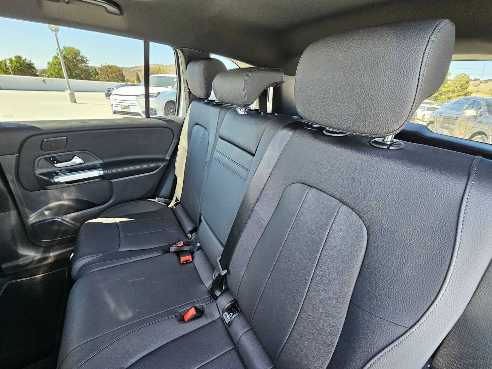 2026 Mercedes-Benz GLB 250 SUV