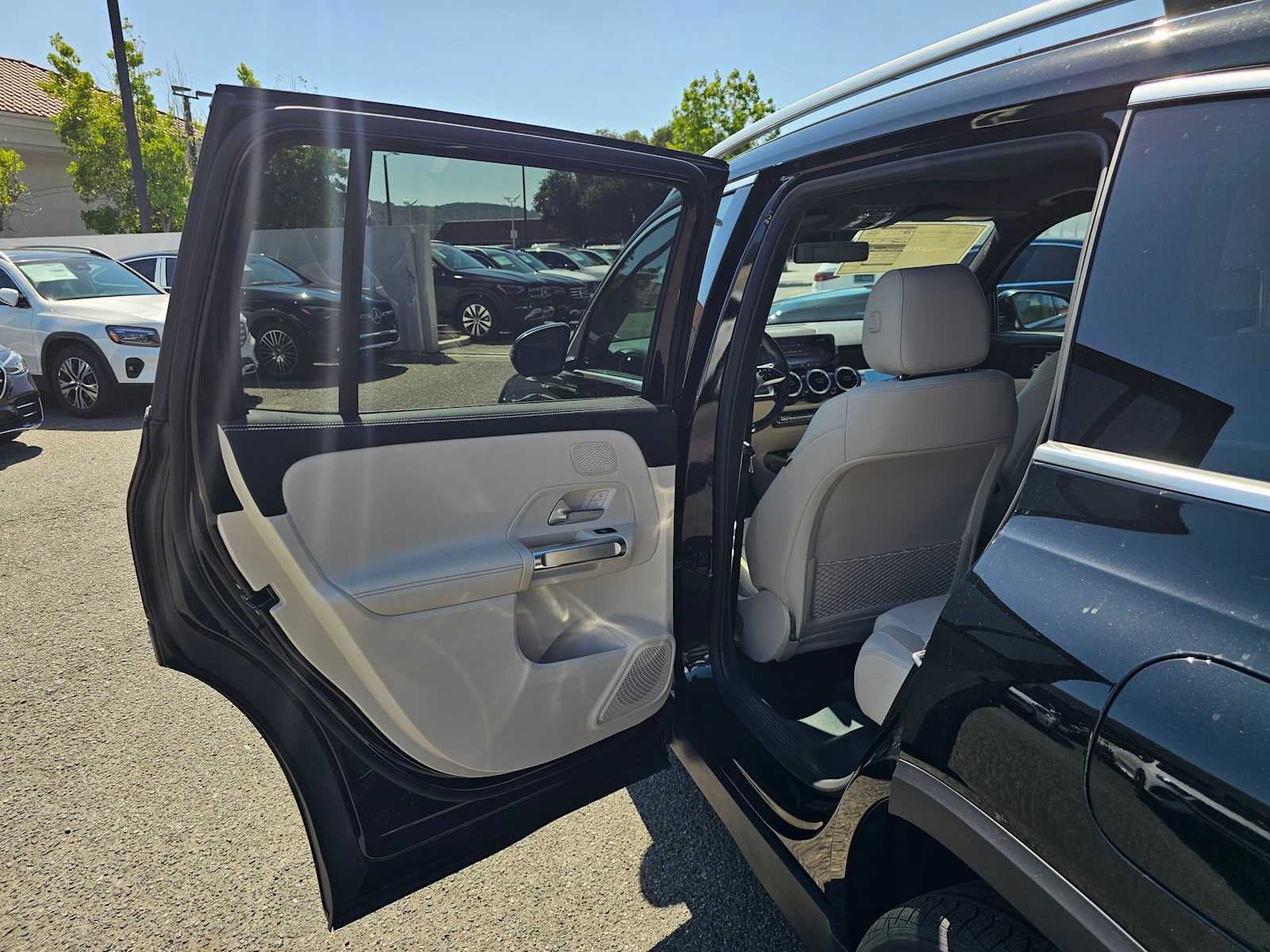 2026 Mercedes-Benz GLB 250 SUV
