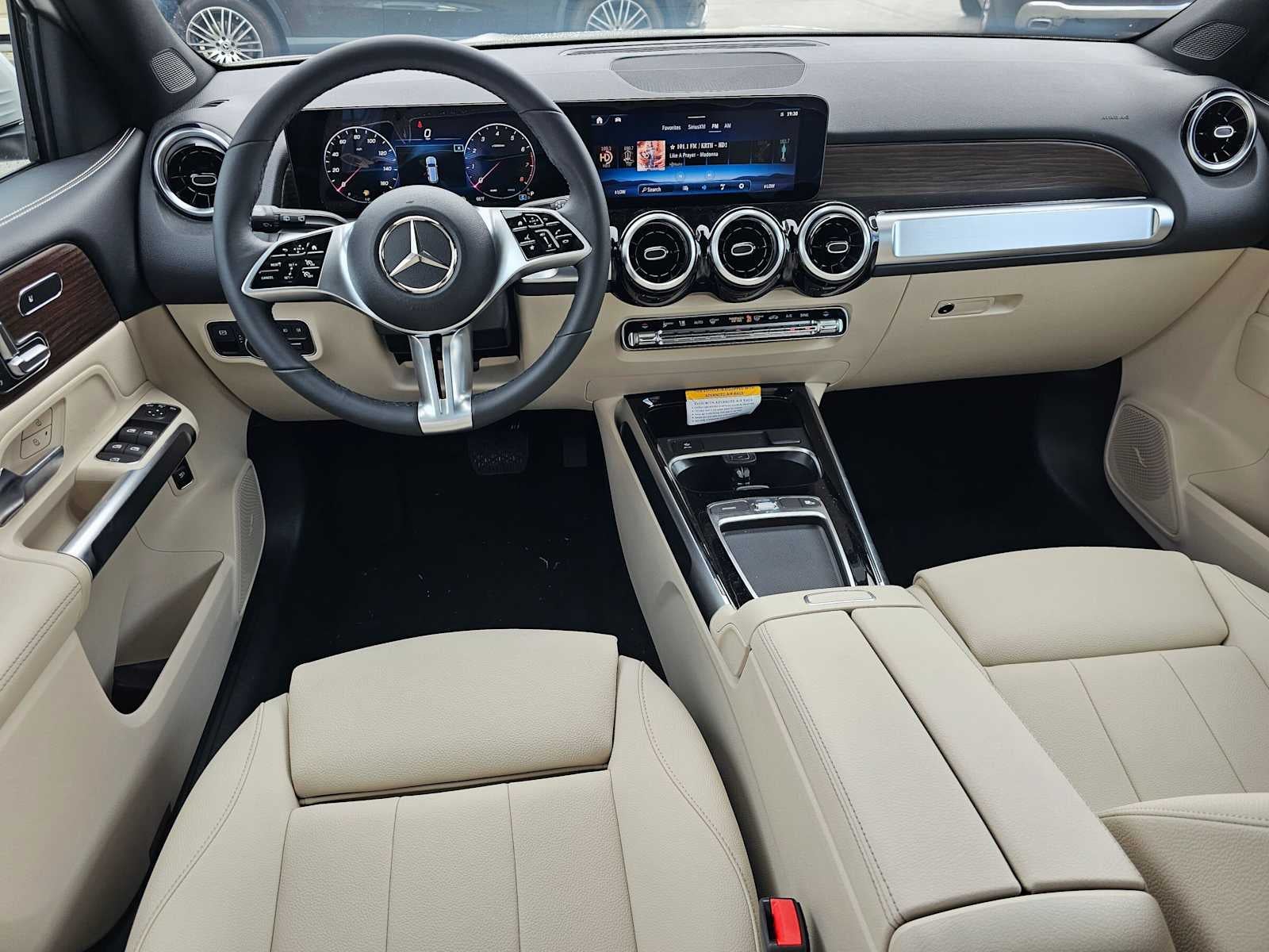 2026 Mercedes-Benz GLB 250 SUV