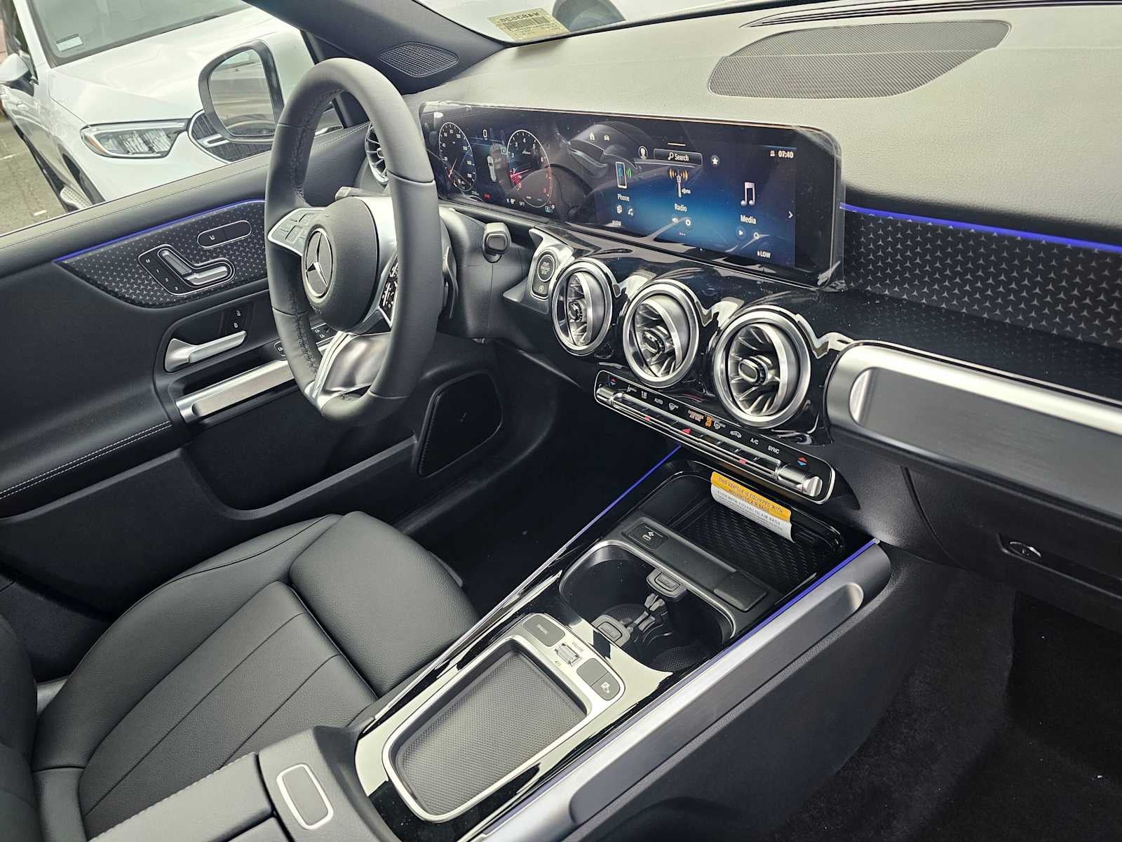 2026 Mercedes-Benz GLB 250 SUV