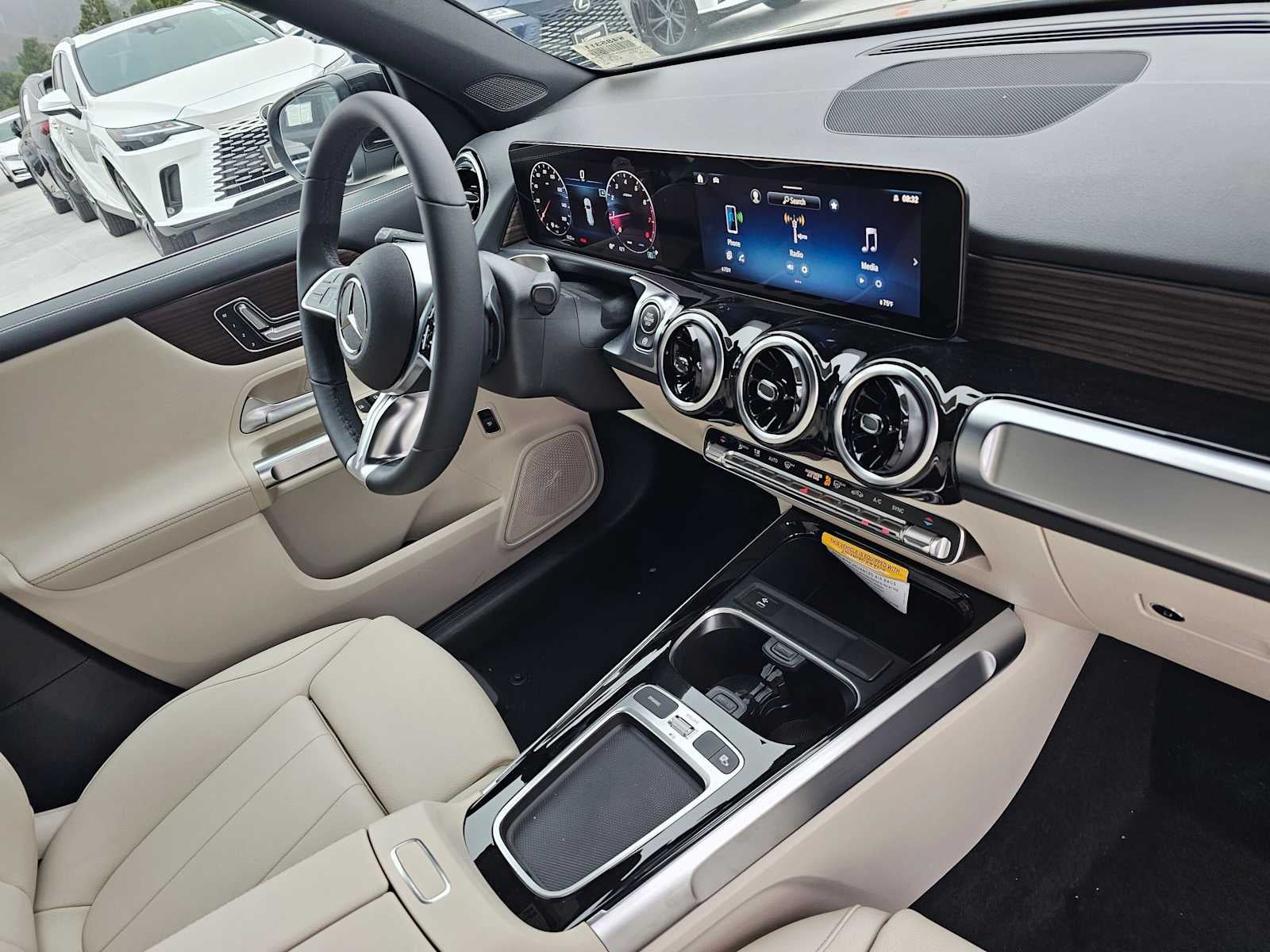 2026 Mercedes-Benz GLB 250 SUV
