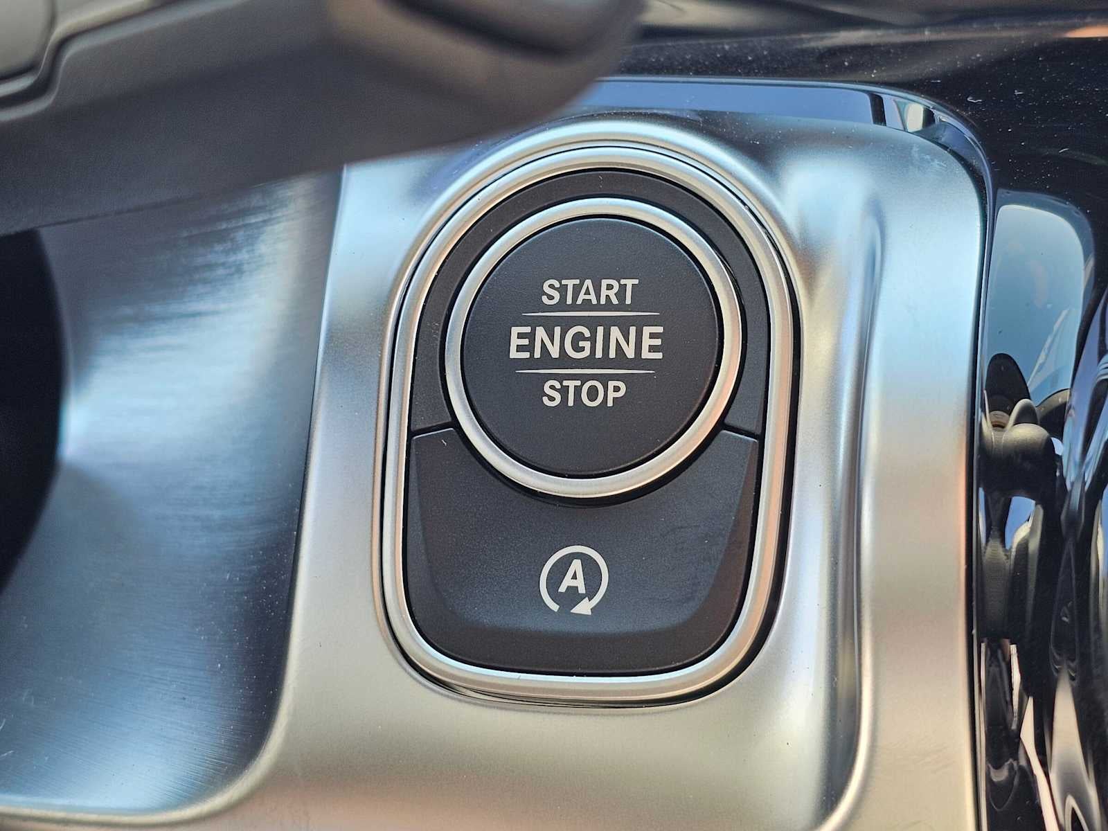 2026 Mercedes-Benz GLB 250 SUV
