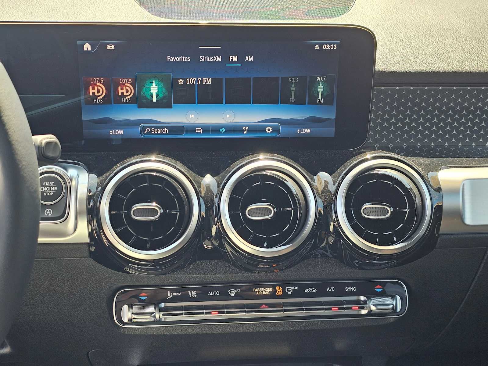 2026 Mercedes-Benz GLB 250 SUV