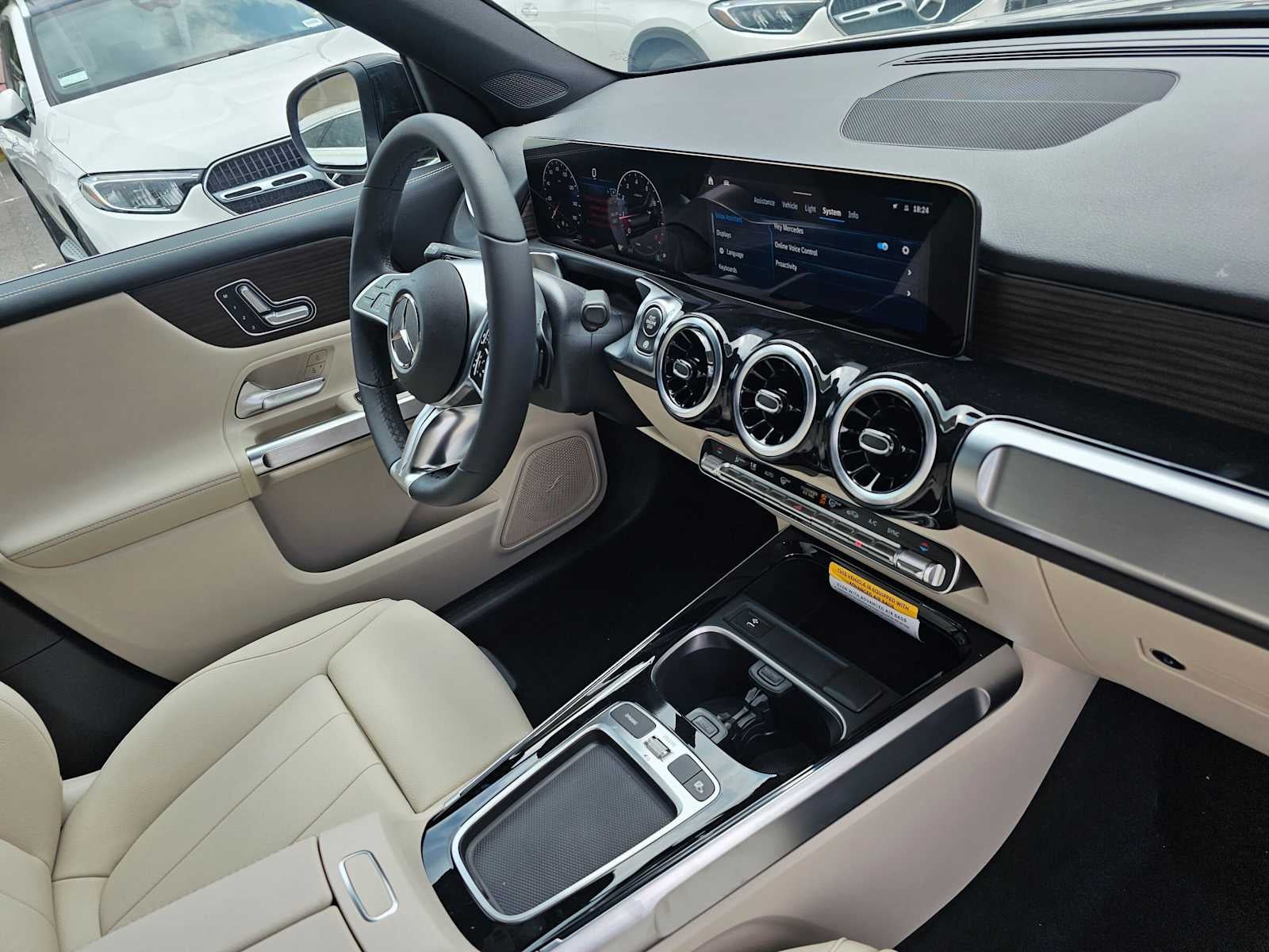 2026 Mercedes-Benz GLB 250 SUV