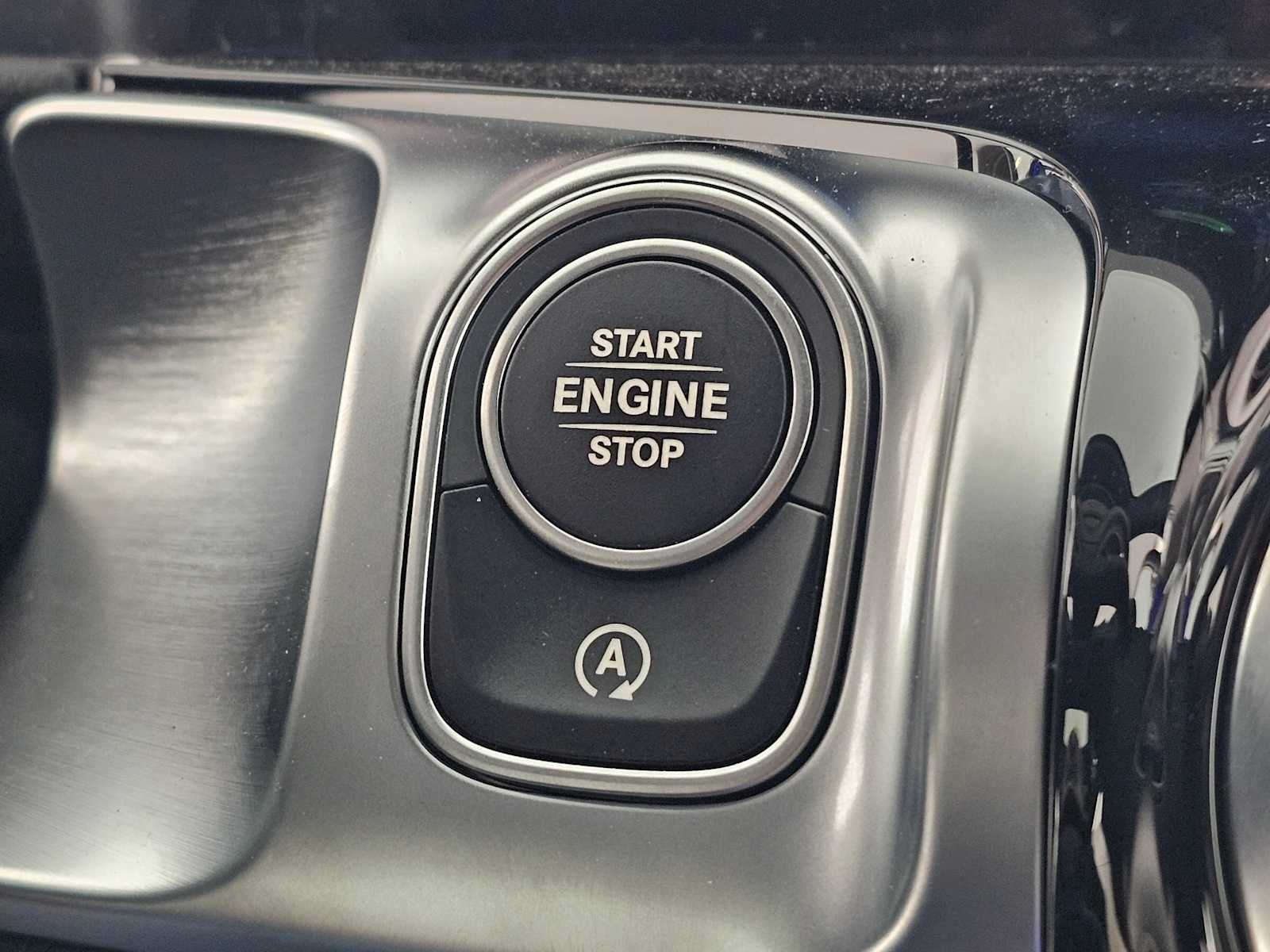 2026 Mercedes-Benz GLB 250 SUV