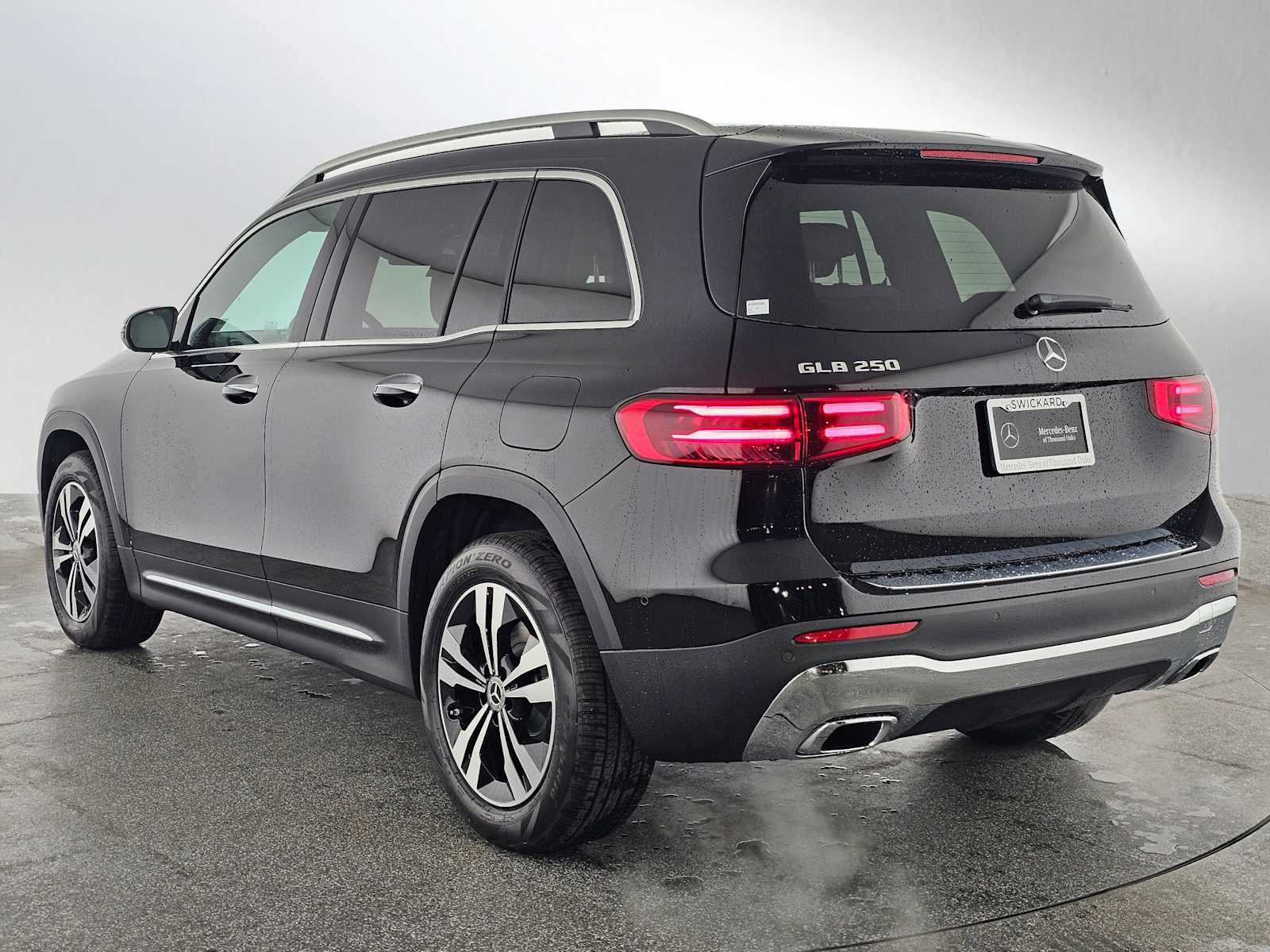 2026 Mercedes-Benz GLB 250 SUV