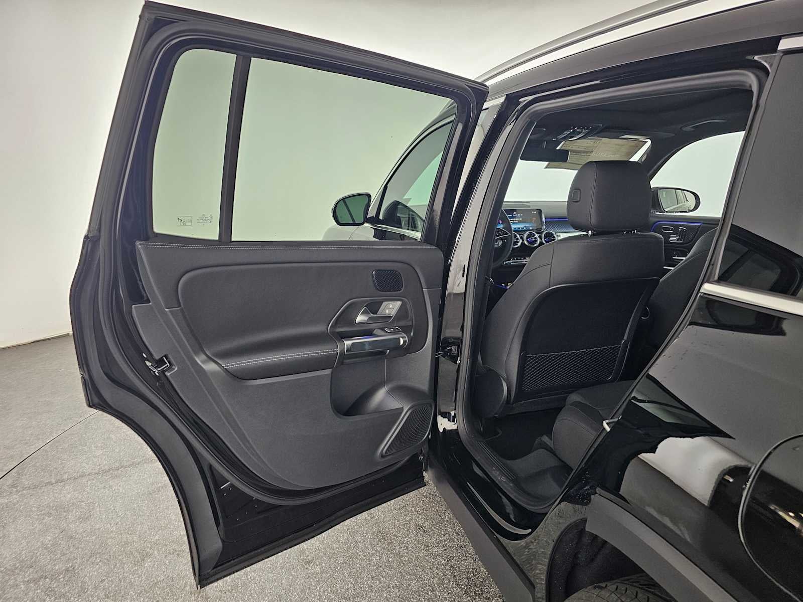 2026 Mercedes-Benz GLB 250 SUV