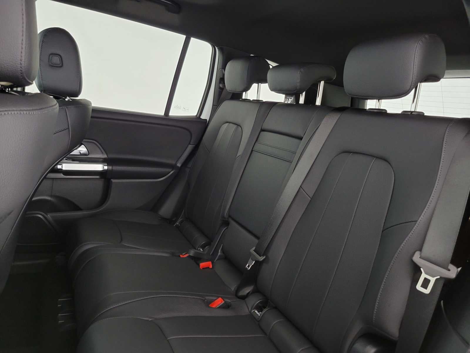 2026 Mercedes-Benz GLB 250 SUV