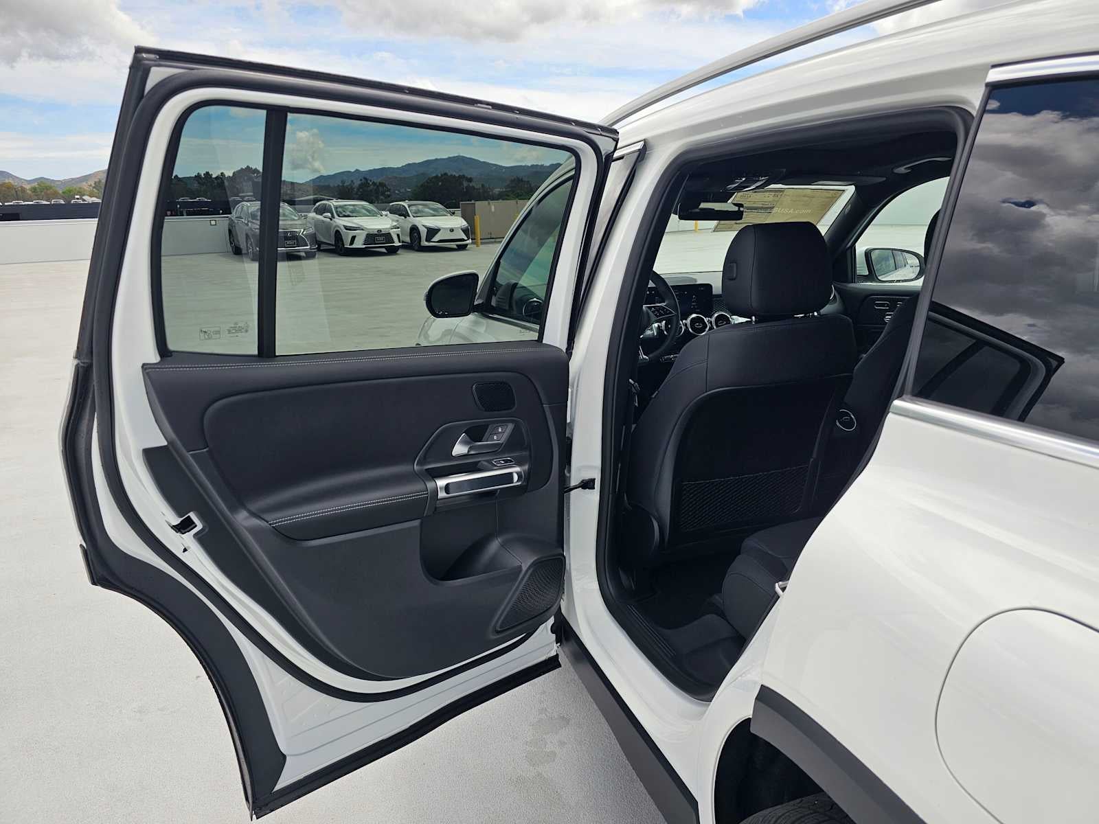 2026 Mercedes-Benz GLB 250 SUV