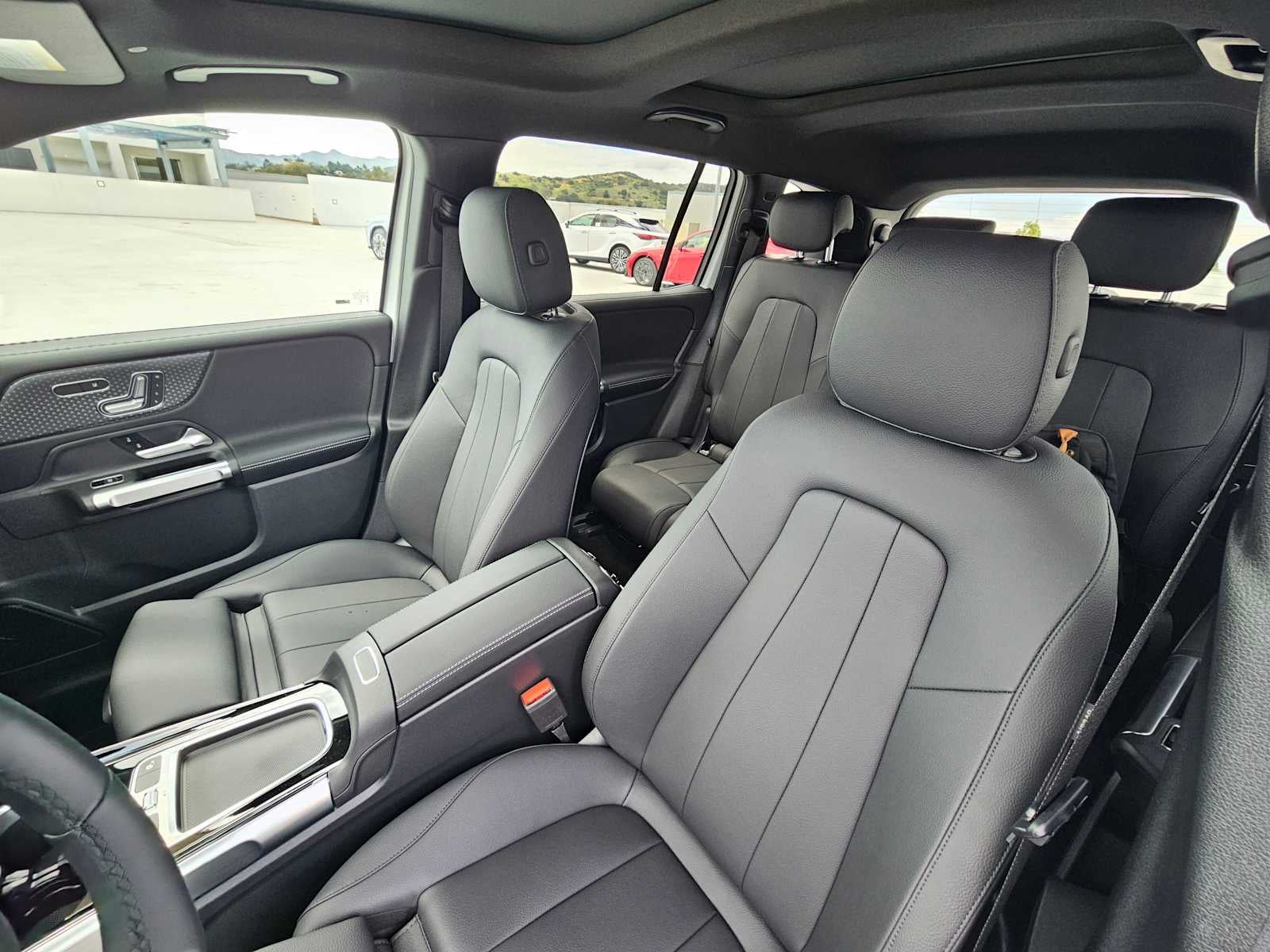 2026 Mercedes-Benz GLB 250 SUV