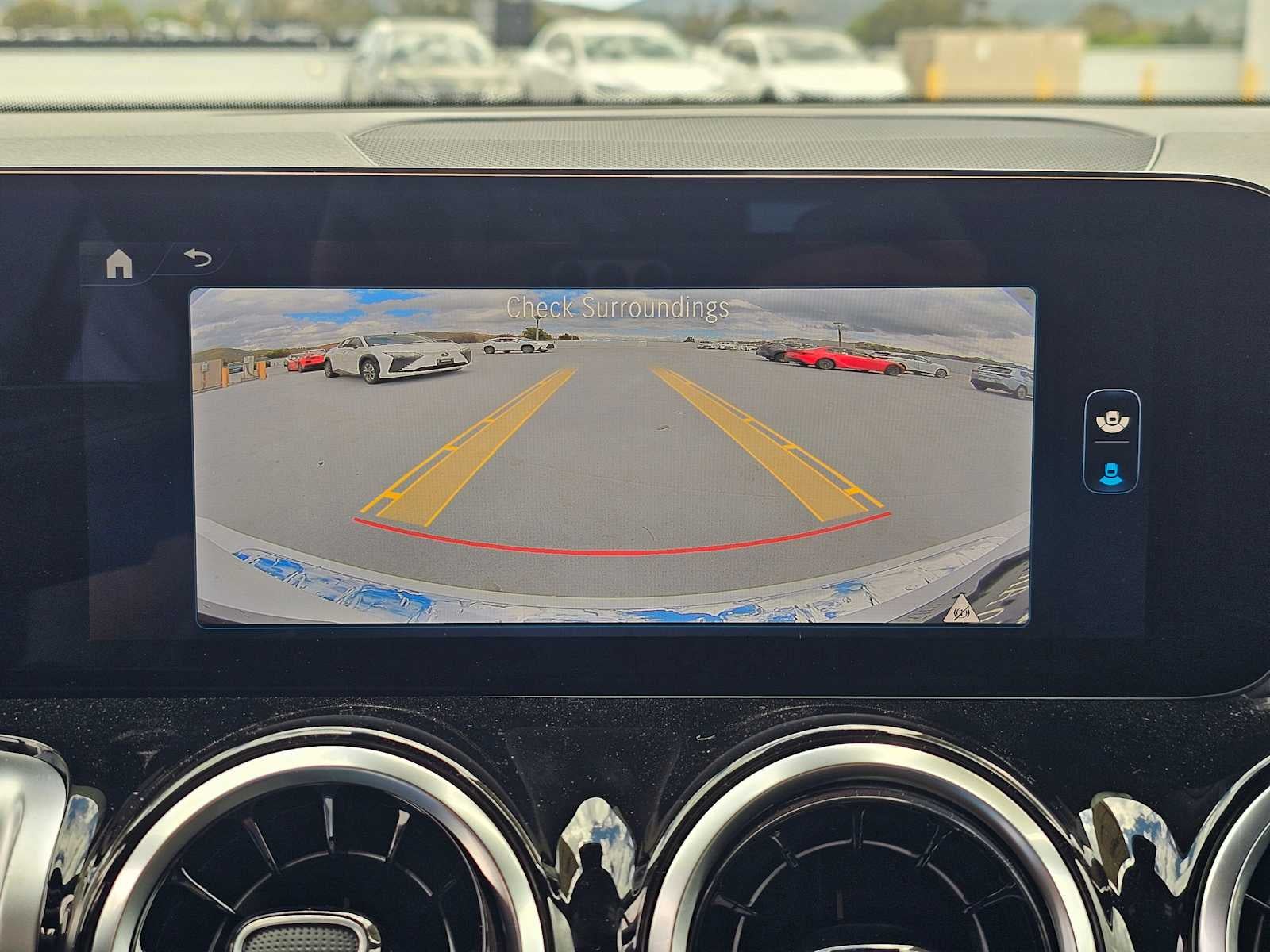 2026 Mercedes-Benz GLB 250 SUV