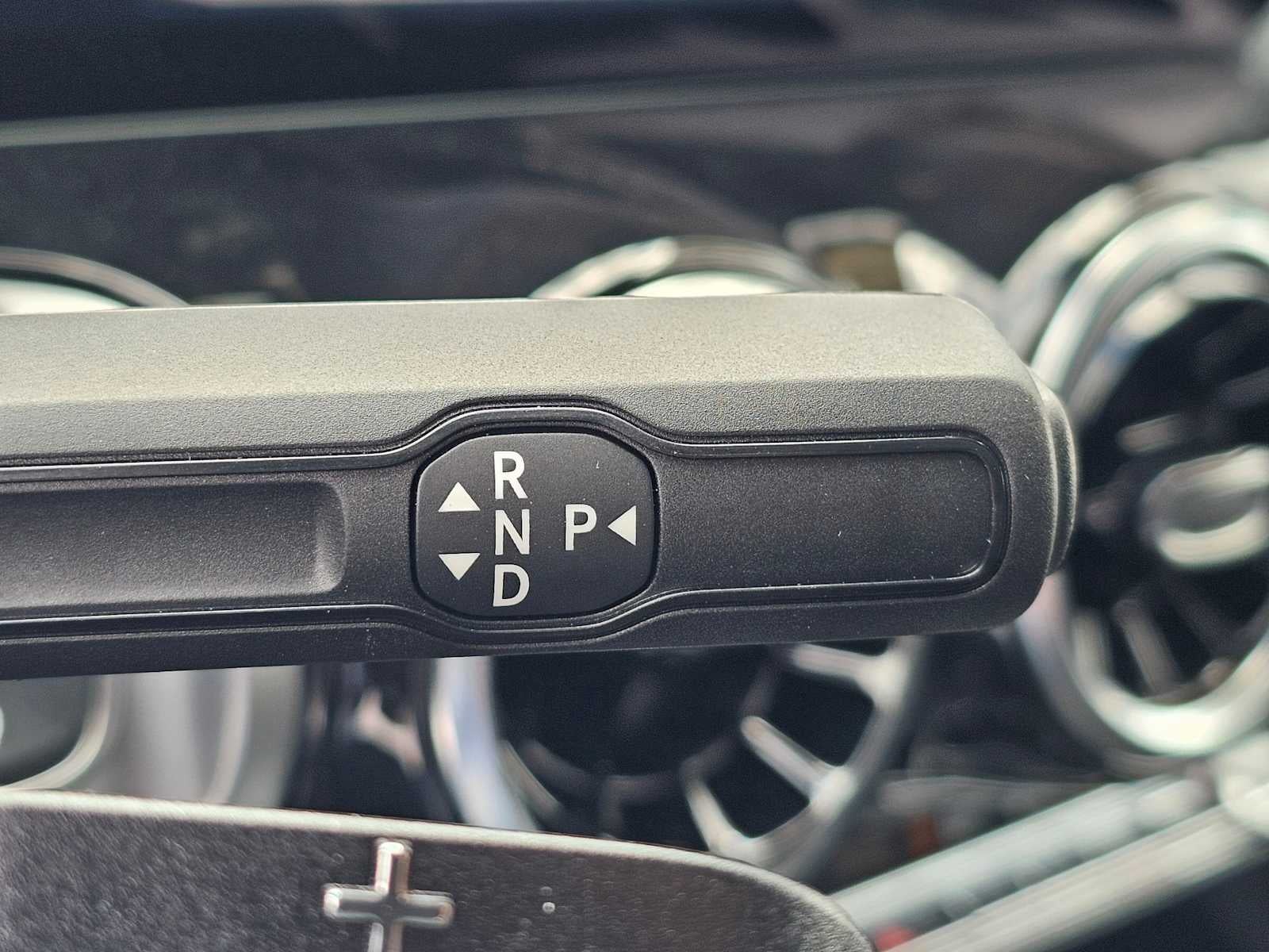 2026 Mercedes-Benz GLB 250 SUV