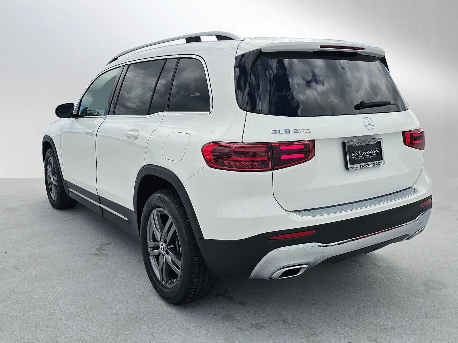 2026 Mercedes-Benz GLB 250 SUV