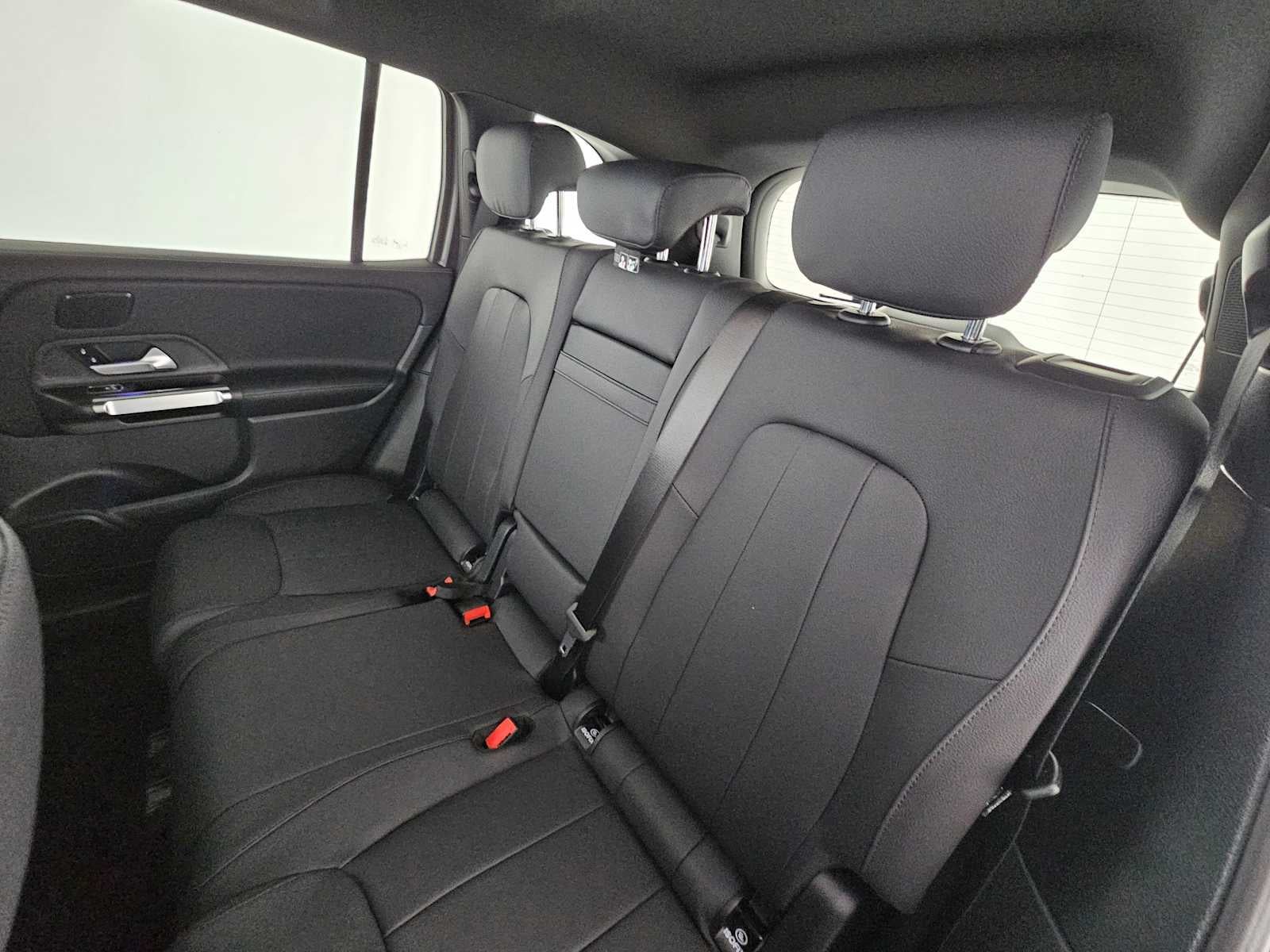 2026 Mercedes-Benz GLB 250 SUV