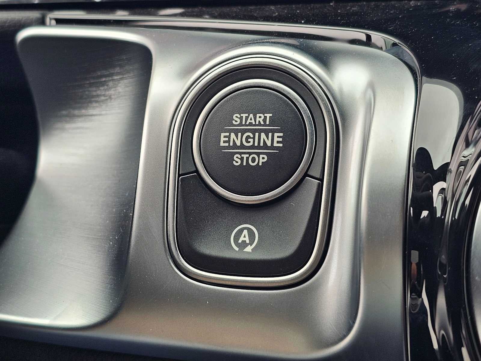 2026 Mercedes-Benz GLB 250 SUV
