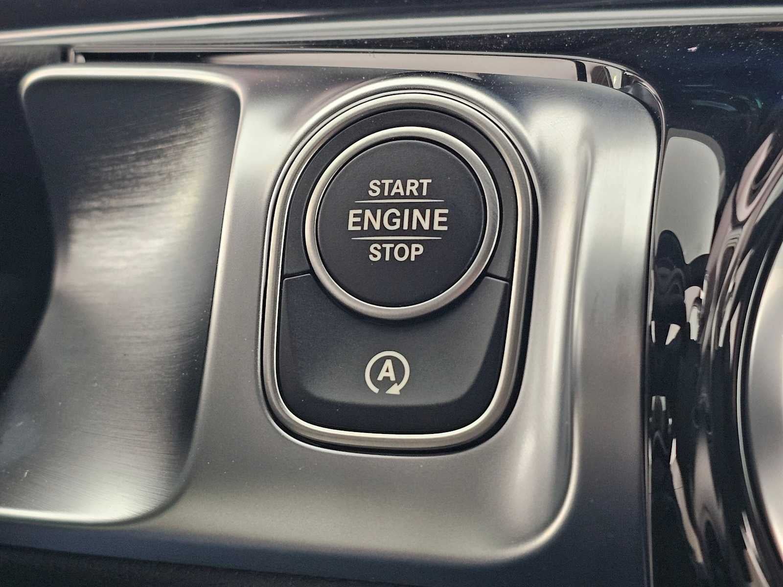 2026 Mercedes-Benz GLB 250 SUV